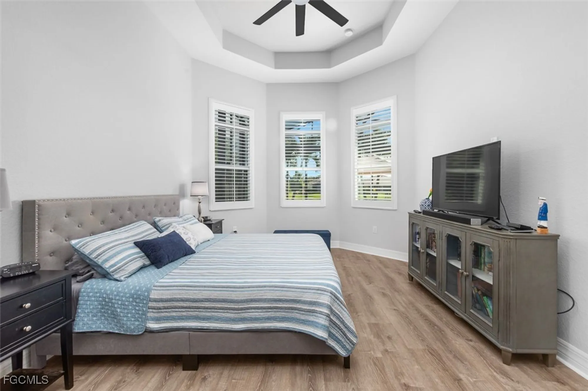 Property Slideshow image 17 of 49 | 2999 willow ridge ct, Fort Myers, FL, 33905