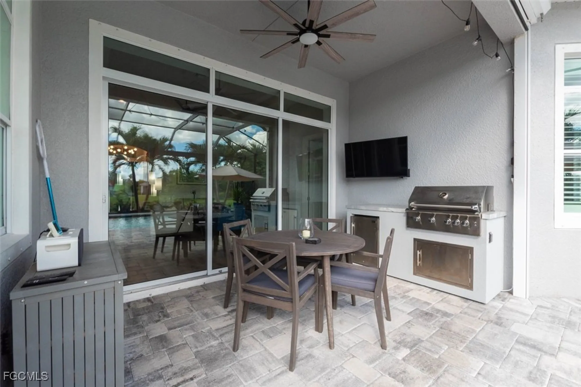 Property Slideshow image 27 of 49 | 2999 willow ridge ct, Fort Myers, FL, 33905