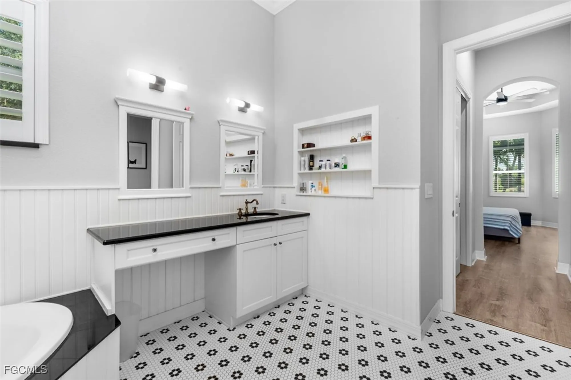 Property Slideshow image 20 of 49 | 2999 willow ridge ct, Fort Myers, FL, 33905