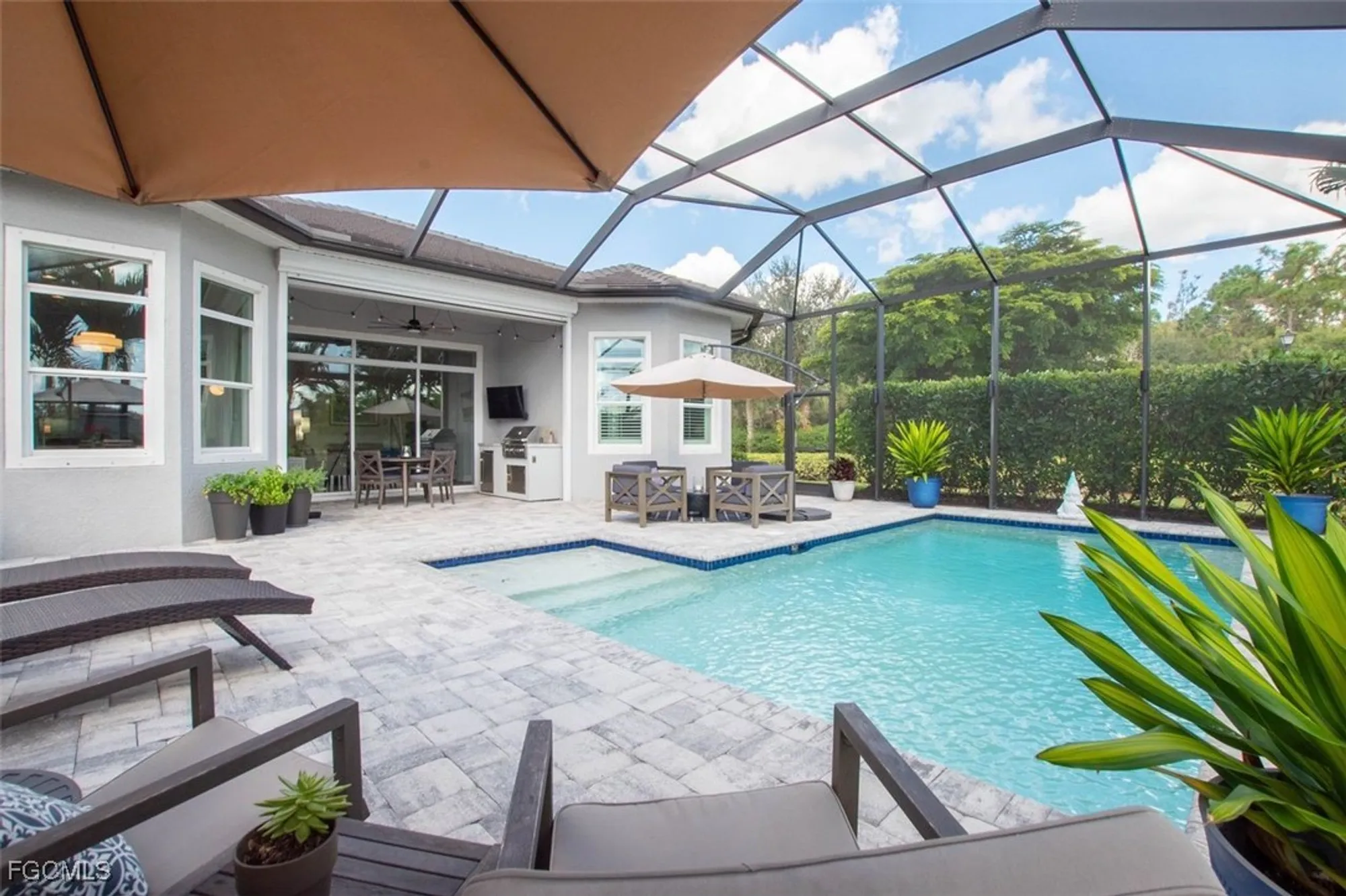 Property Slideshow image 32 of 49 | 2999 willow ridge ct, Fort Myers, FL, 33905