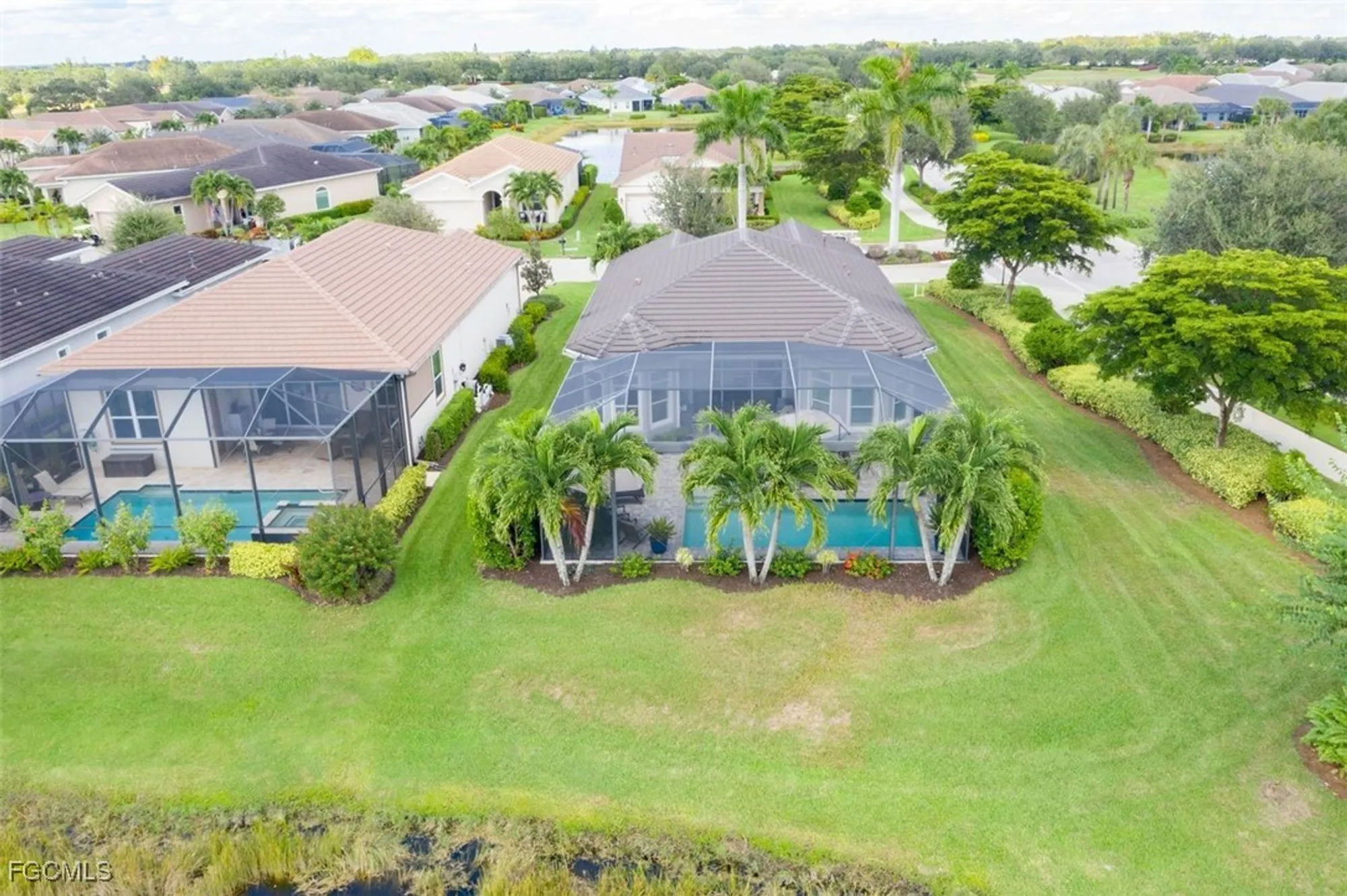 Property Slideshow image 4 of 49 | 2999 willow ridge ct, Fort Myers, FL, 33905