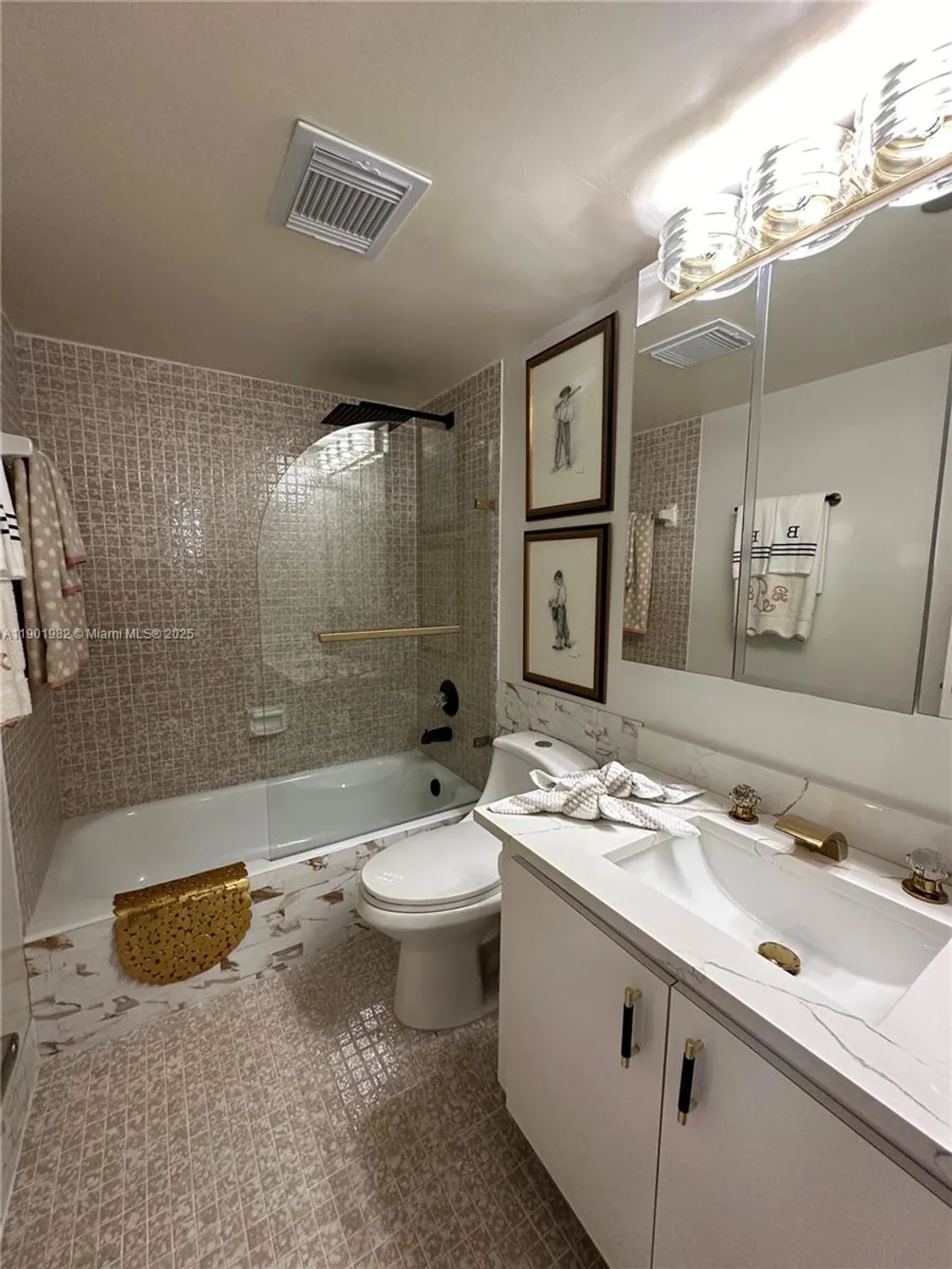 Property Slideshow image 12 of 19 | 1200 saint charles pl 618, Pembroke Pines, FL, 33026