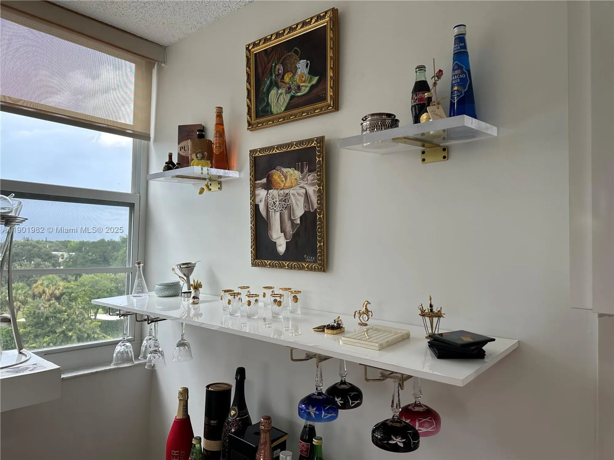 Property Slideshow image 6 of 19 | 1200 saint charles pl 618, Pembroke Pines, FL, 33026