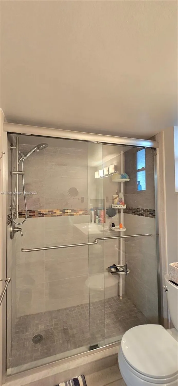 Property Slideshow image 17 of 25 | 2616 garden dr 106, Lake Worth, FL, 33461