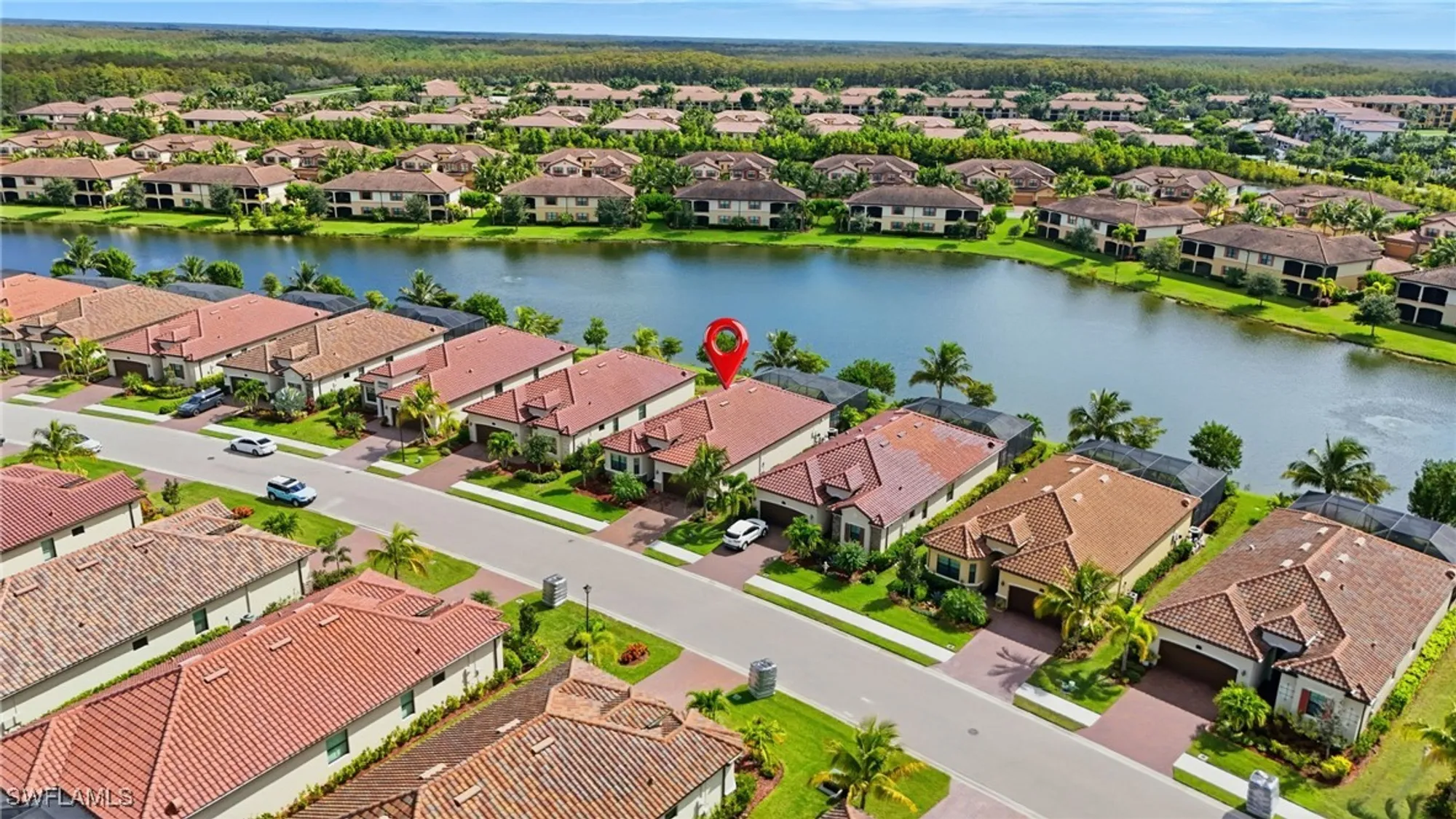 Property Slideshow image 4 of 50 | 28043 foxrock ct, Bonita Springs, FL, 34135
