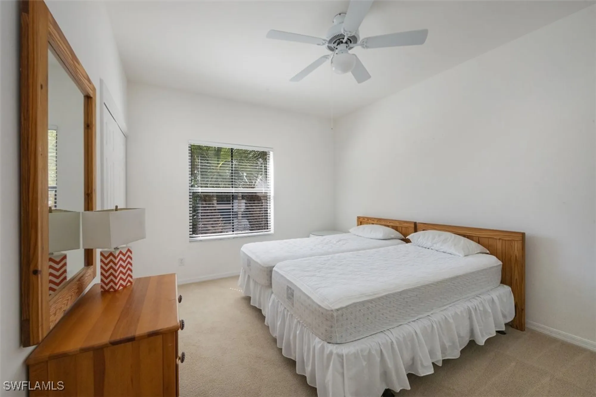 Property Slideshow image 18 of 34 | 200 vintage cir # d304, Naples, FL, 34119