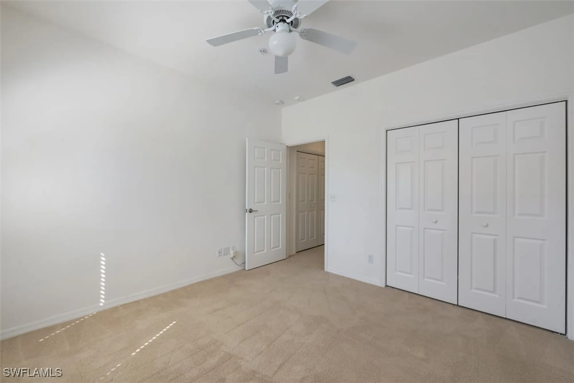 Property Slideshow image 19 of 34 | 200 vintage cir # d304, Naples, FL, 34119