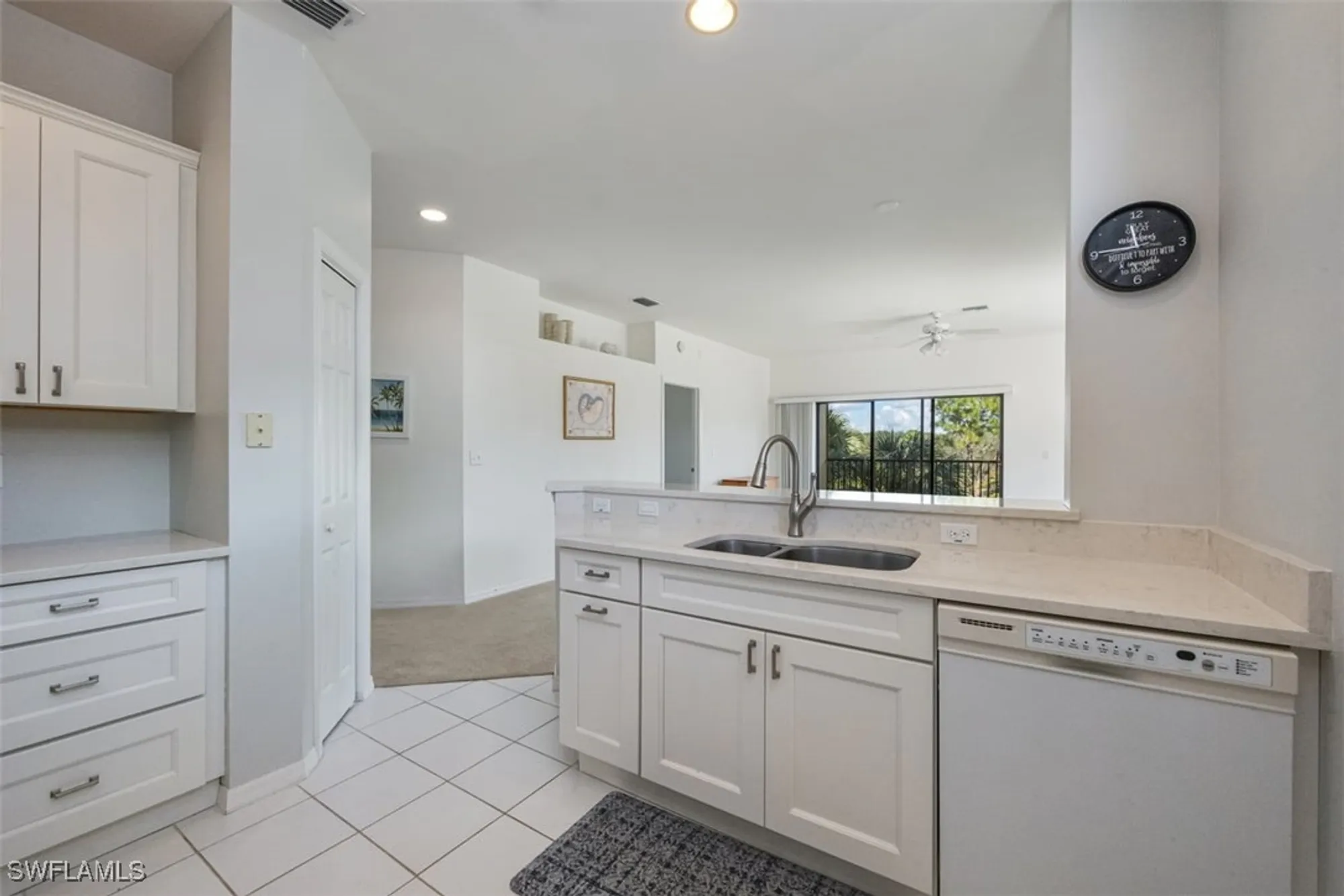 Property Slideshow image 11 of 34 | 200 vintage cir # d304, Naples, FL, 34119