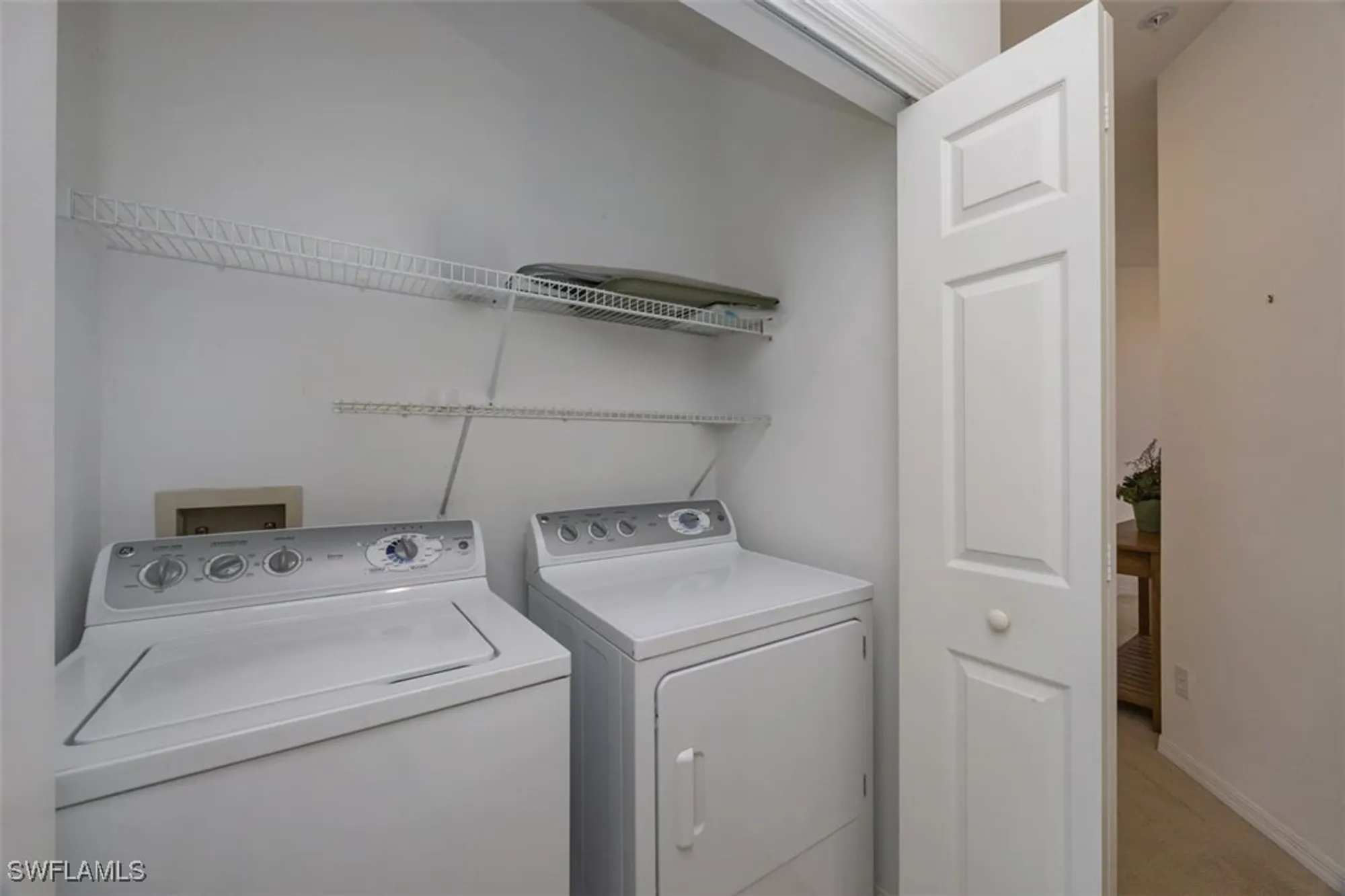 Property Slideshow image 21 of 34 | 200 vintage cir # d304, Naples, FL, 34119