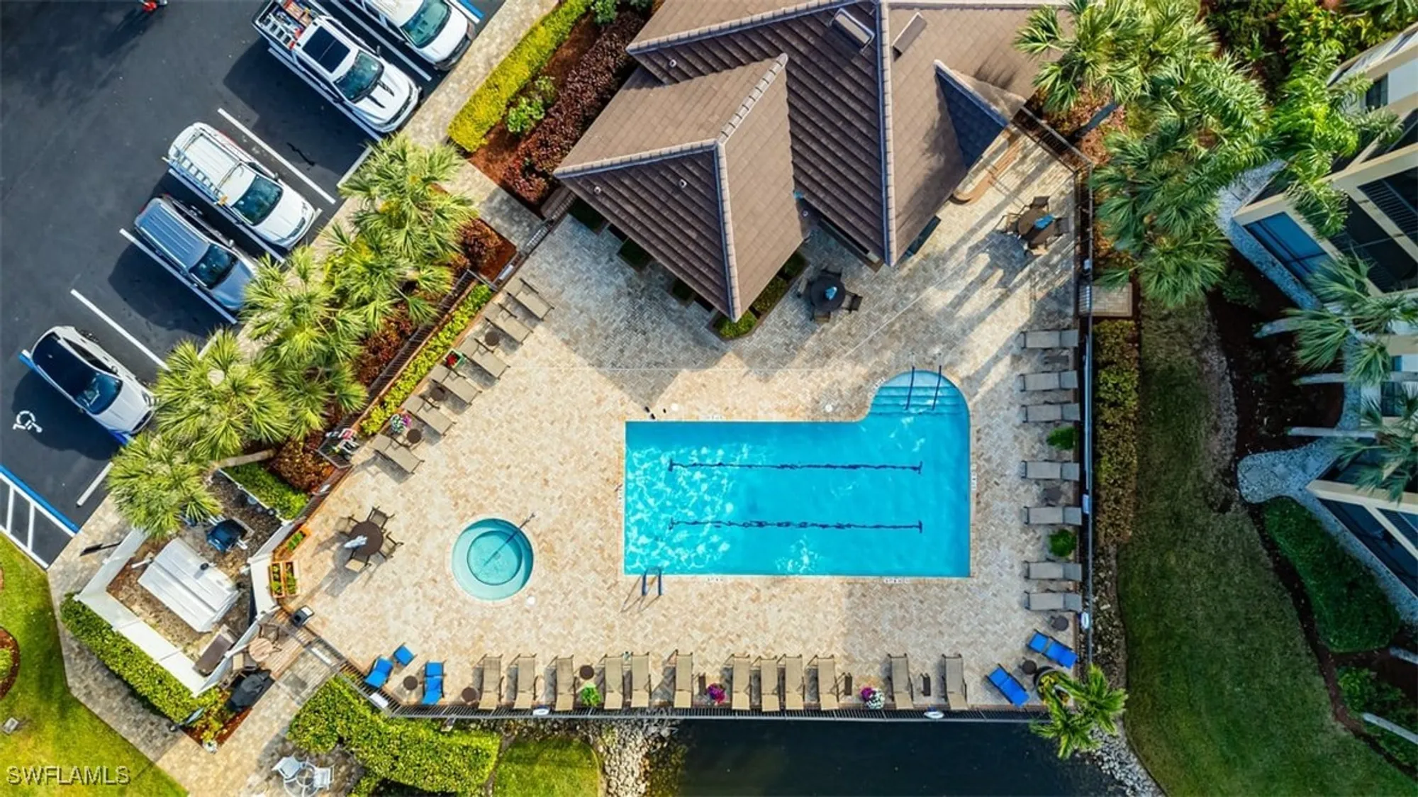 Property Slideshow image 30 of 34 | 200 vintage cir # d304, Naples, FL, 34119