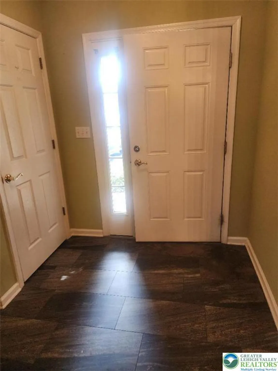 Property Slideshow image 12 of 12 | 1325 silo dr, Forks Twp, PA, 18040