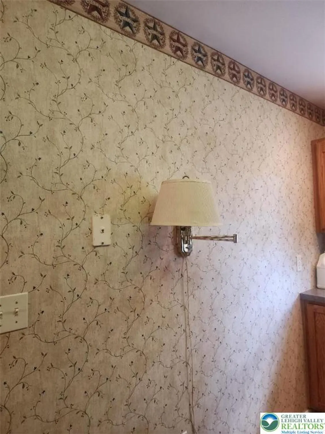 Property Slideshow image 8 of 12 | 1325 silo dr, Forks Twp, PA, 18040