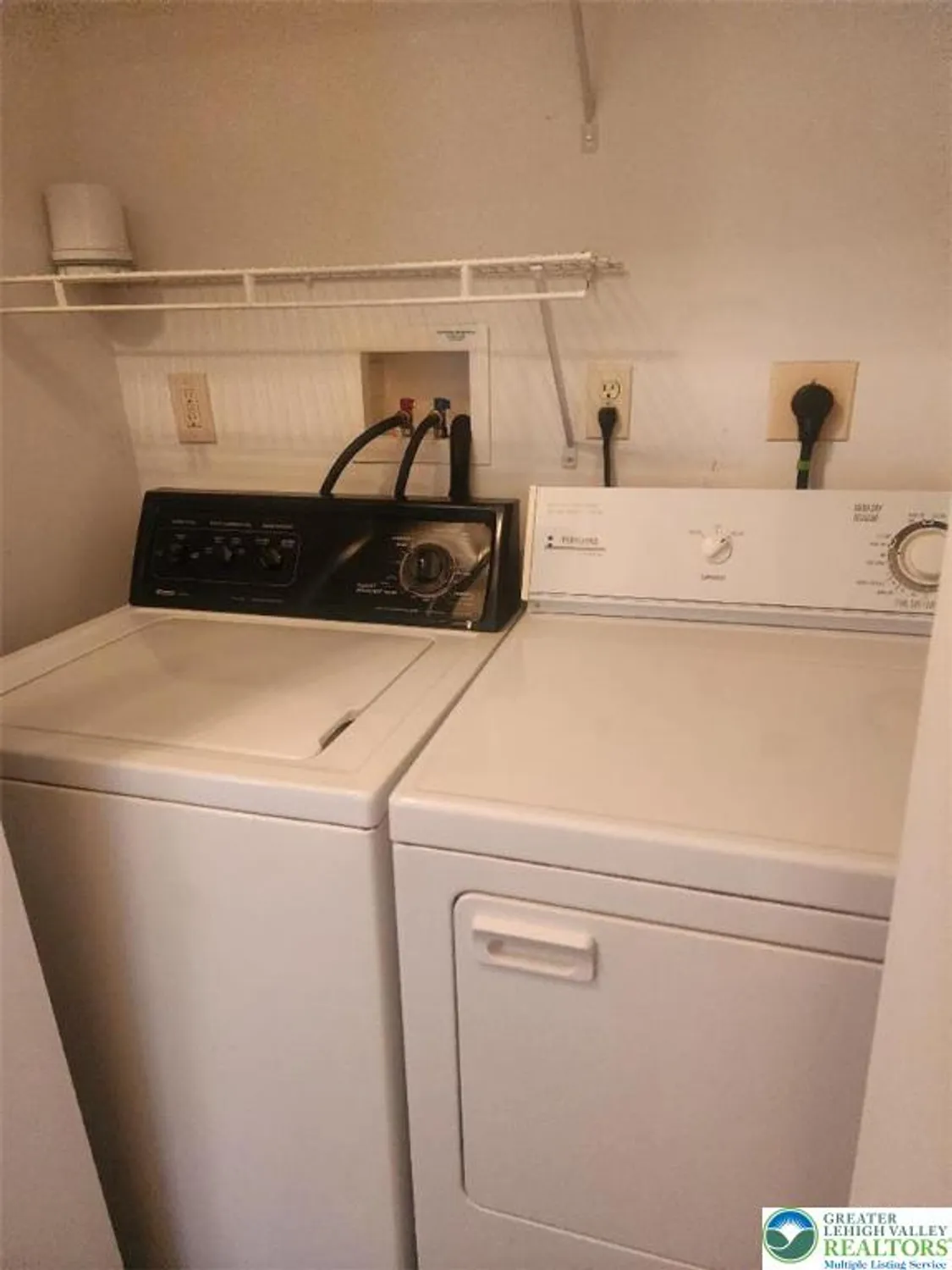 Property Slideshow image 9 of 12 | 1325 silo dr, Forks Twp, PA, 18040