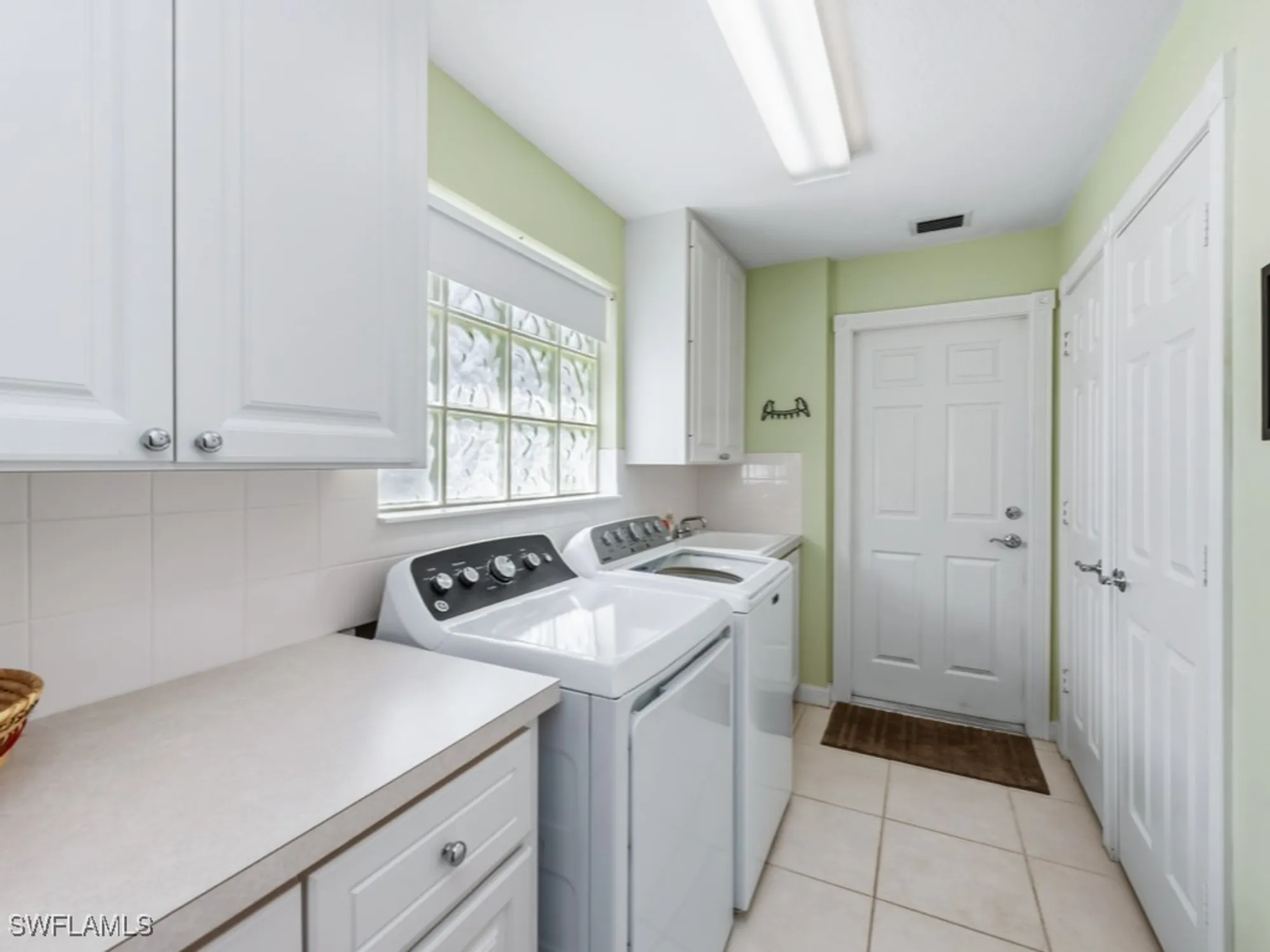 Property Slideshow image 18 of 32 | 7520 firenze ln, Naples, FL, 34114