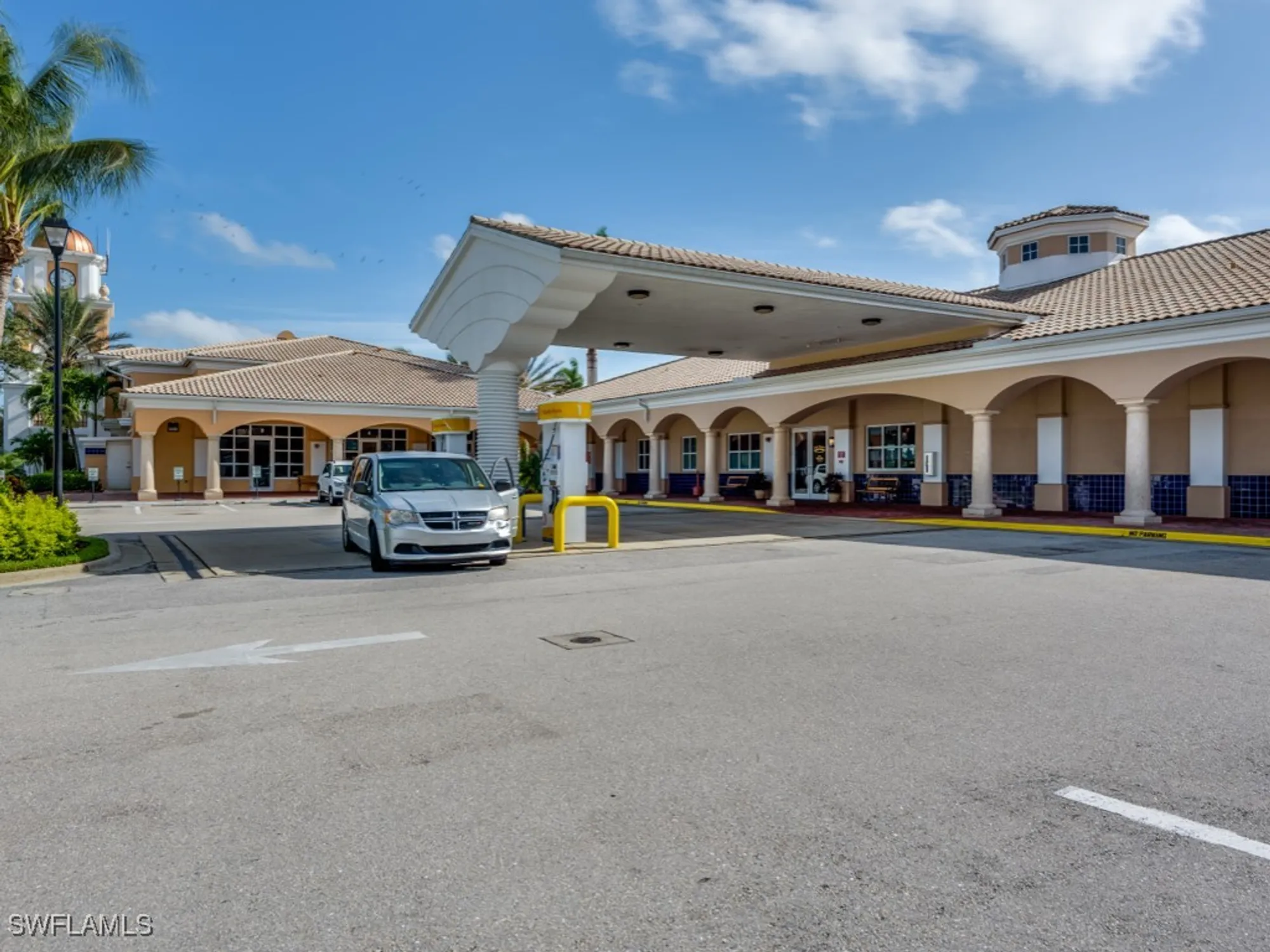 Property Slideshow image 25 of 32 | 7520 firenze ln, Naples, FL, 34114