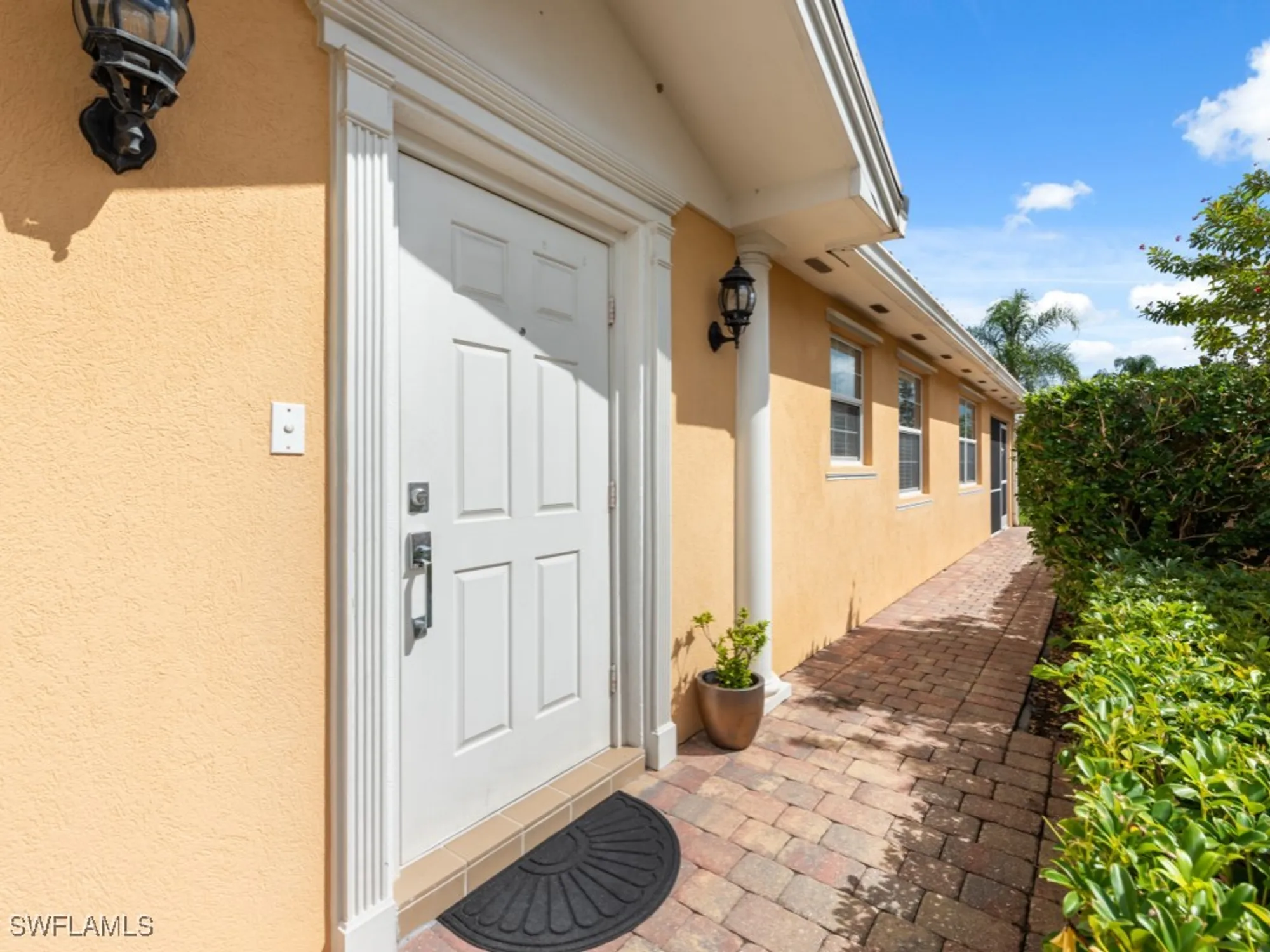 Property Slideshow image 2 of 32 | 7520 firenze ln, Naples, FL, 34114