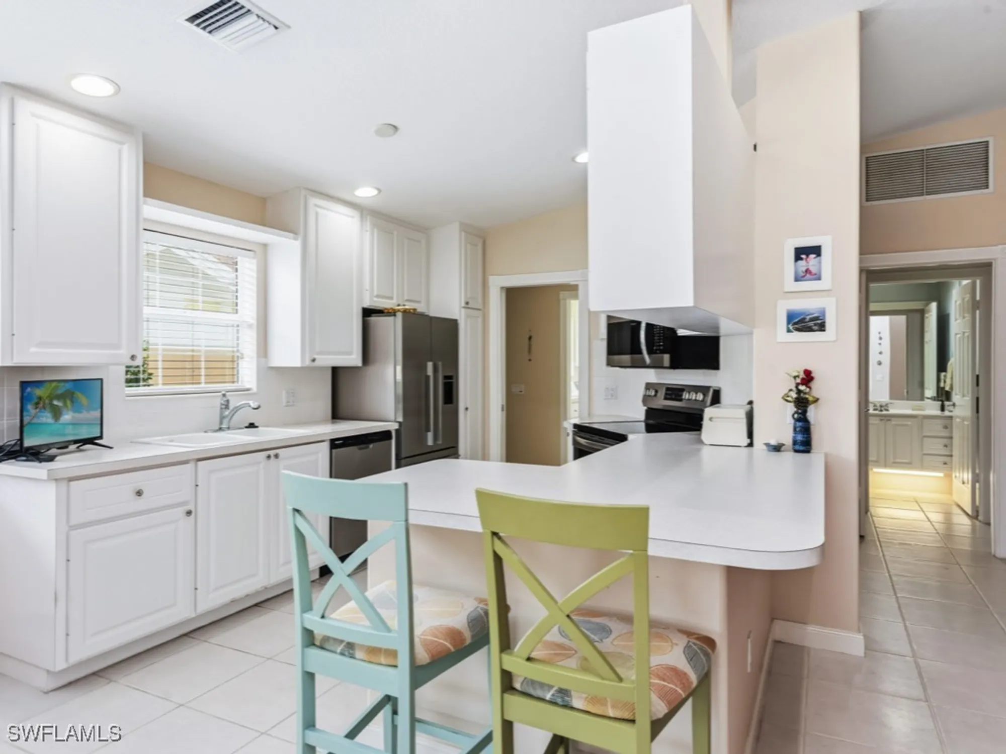 Property Slideshow image 9 of 32 | 7520 firenze ln, Naples, FL, 34114