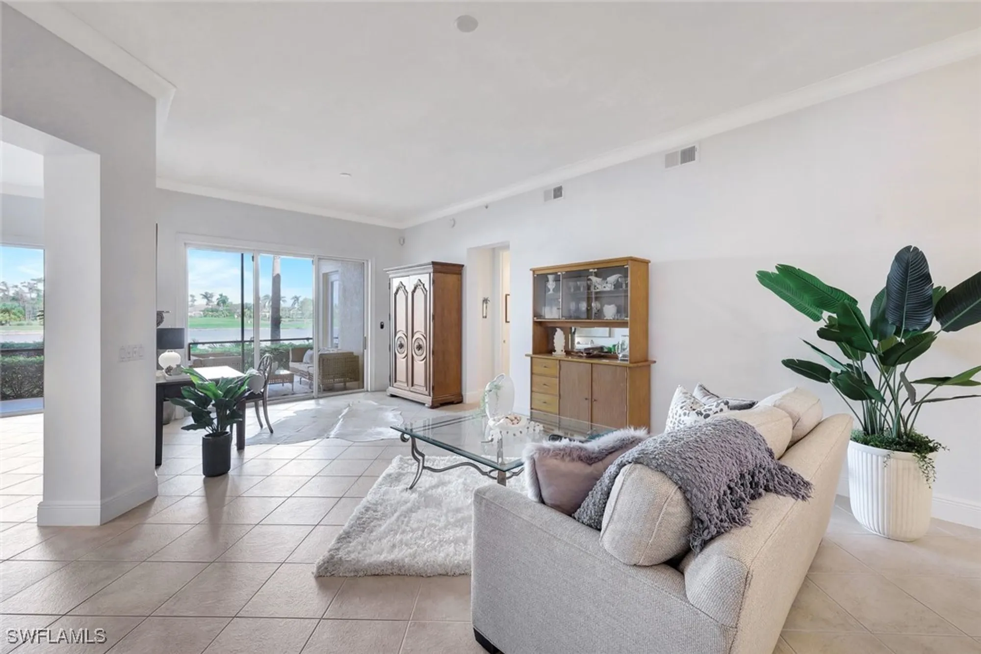 Property Slideshow image 11 of 39 | 3695 montreux ln 101, Naples, FL, 34114