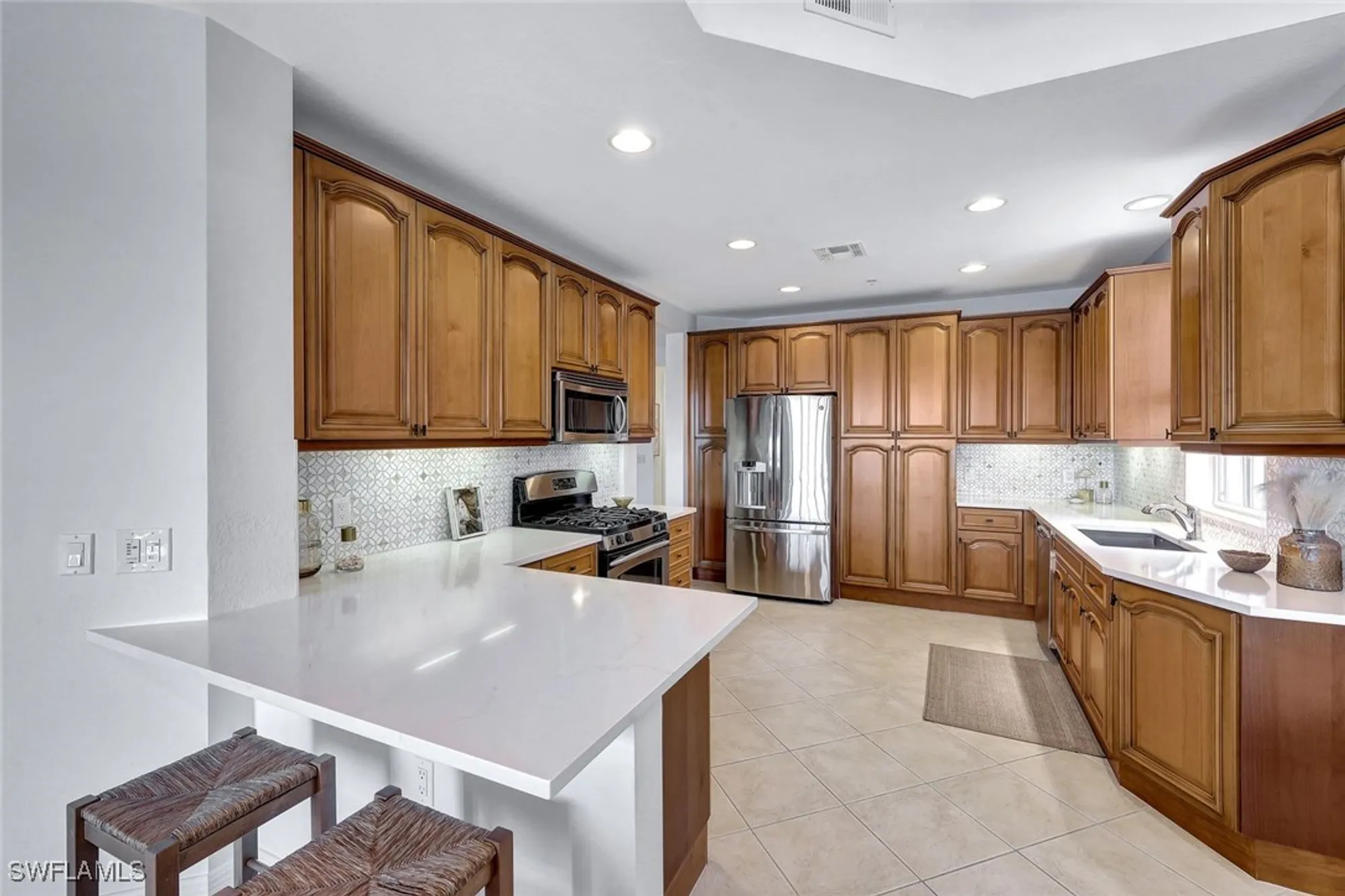 Property Slideshow image 2 of 39 | 3695 montreux ln 101, Naples, FL, 34114
