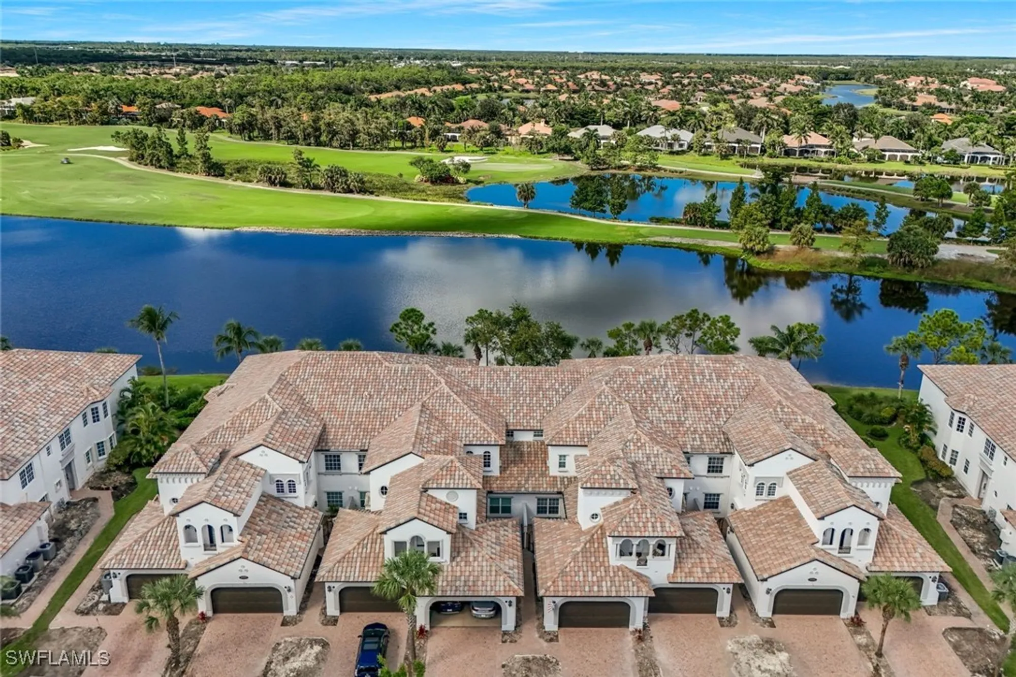 Property Slideshow image 32 of 39 | 3695 montreux ln 101, Naples, FL, 34114