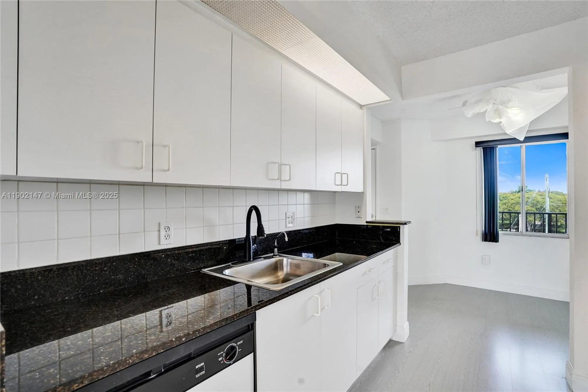 Property Slideshow image 6 of 41 | 12750 sw 15th st 411d, Pembroke Pines, FL, 33027