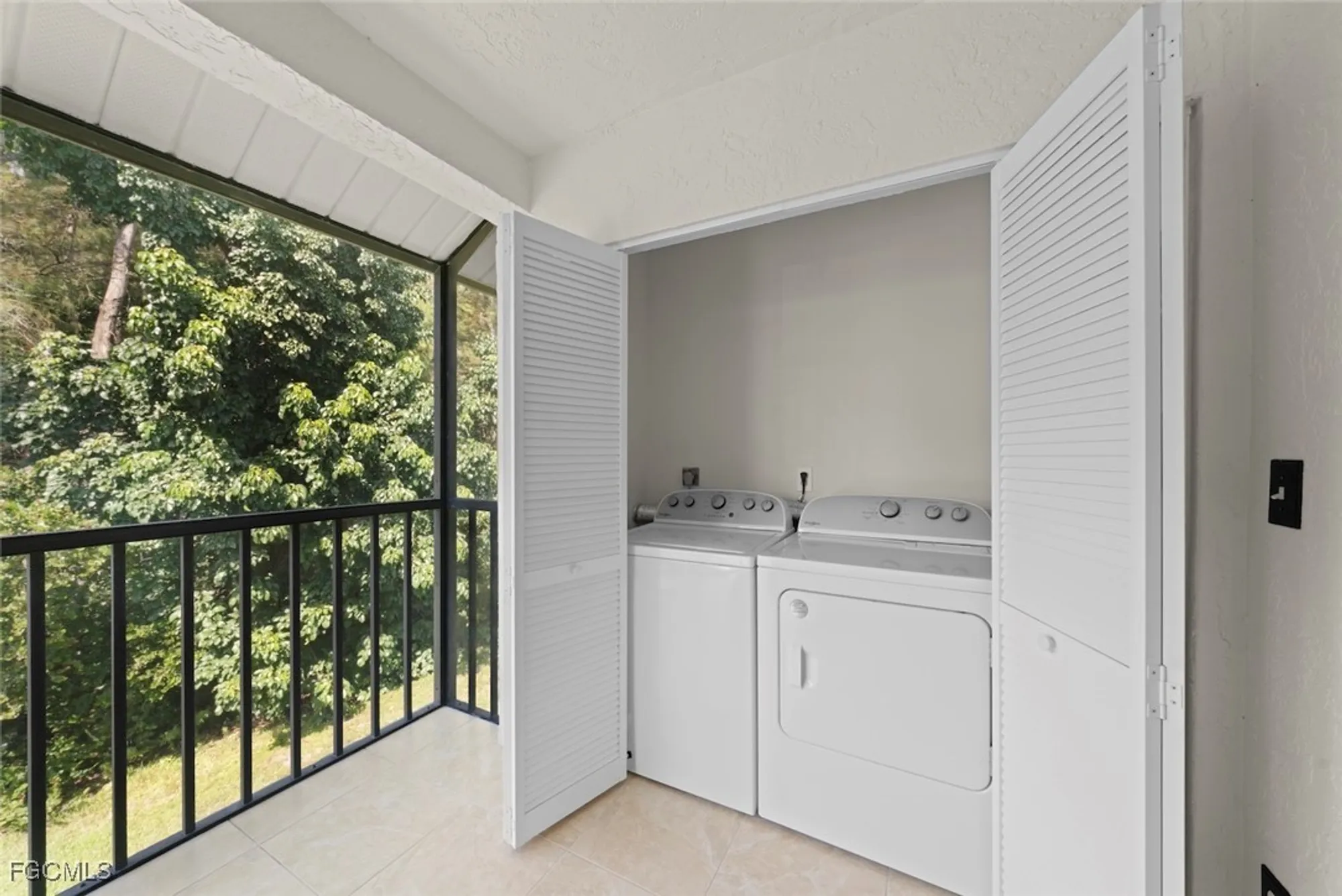 Property Slideshow image 16 of 49 | 13170 white marsh ln apt 200, Fort Myers, FL, 33912