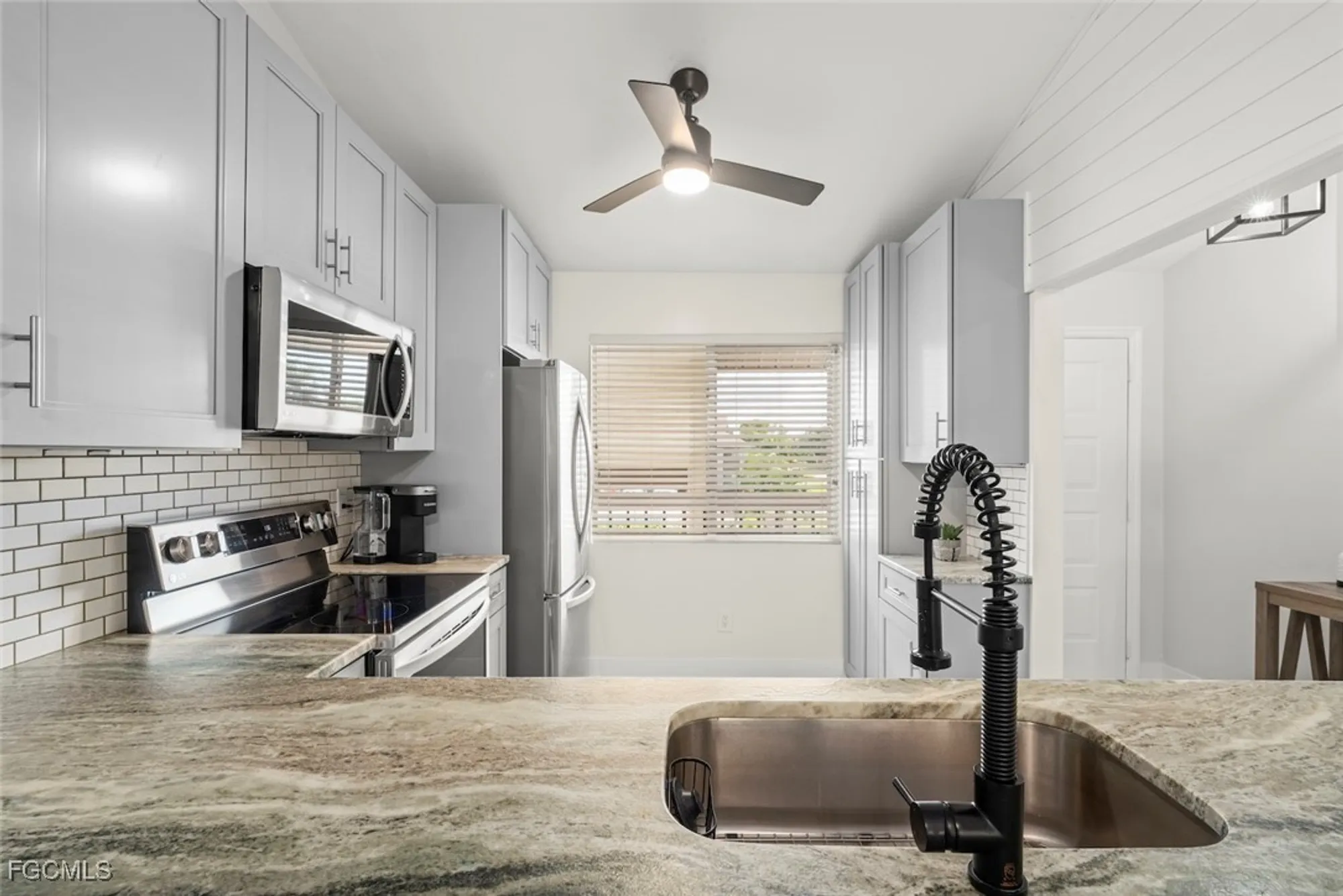 Property Slideshow image 22 of 49 | 13170 white marsh ln apt 200, Fort Myers, FL, 33912