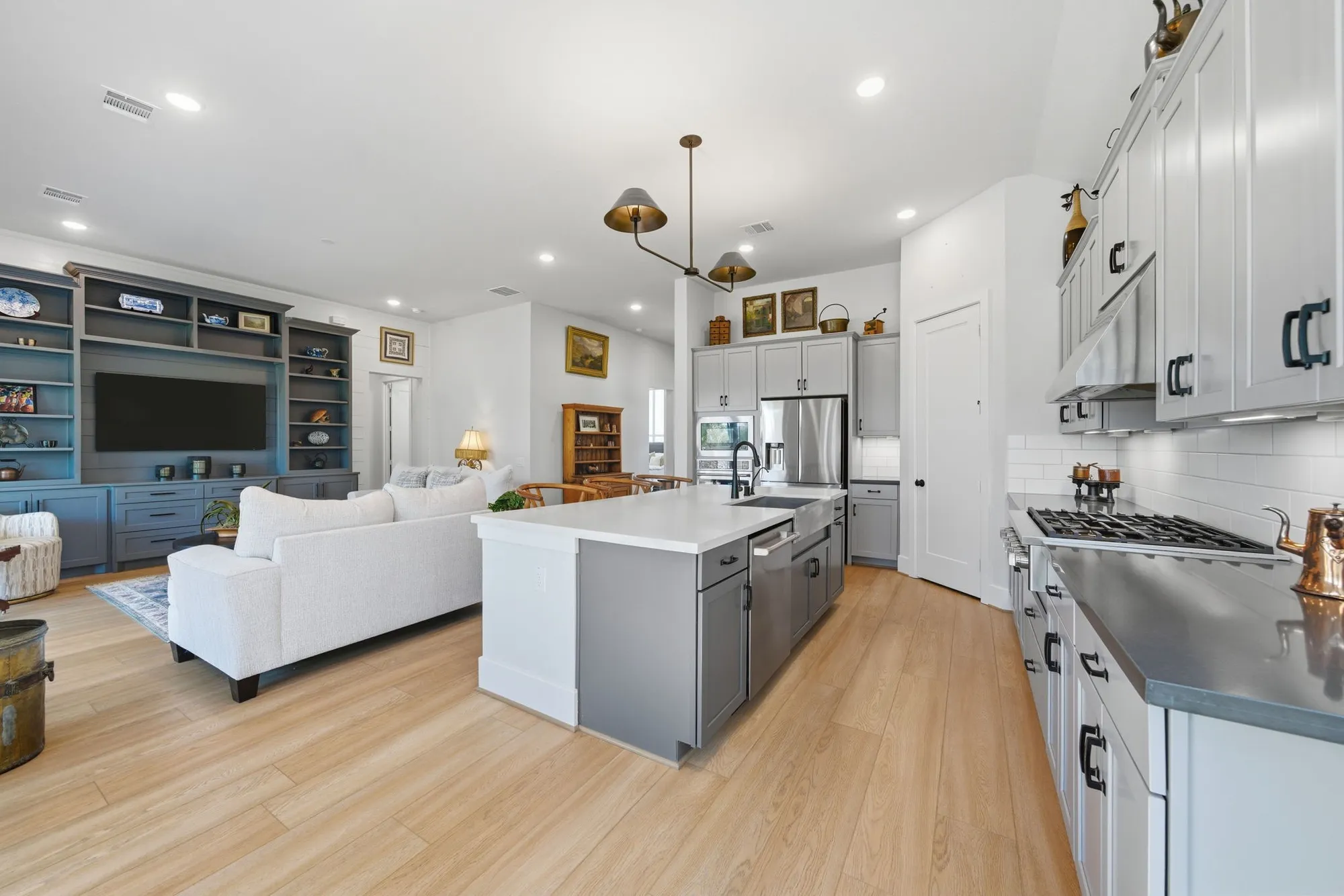Property Slideshow image 15 of 41 | 29011 harbor springs ct, Fulshear, TX, 77441