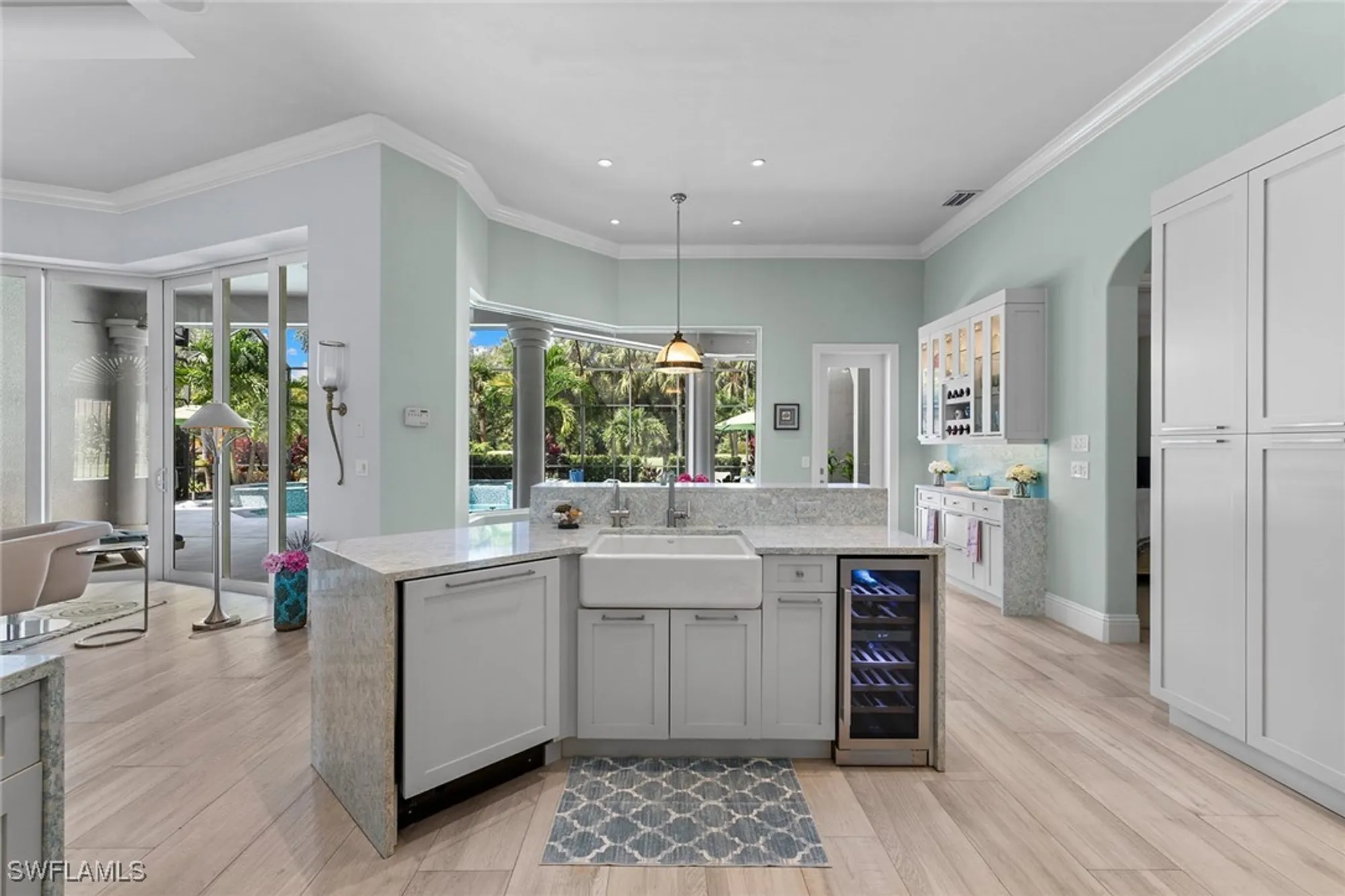 Property Slideshow image 16 of 48 | 7627 palmer ct, Naples, FL, 34113