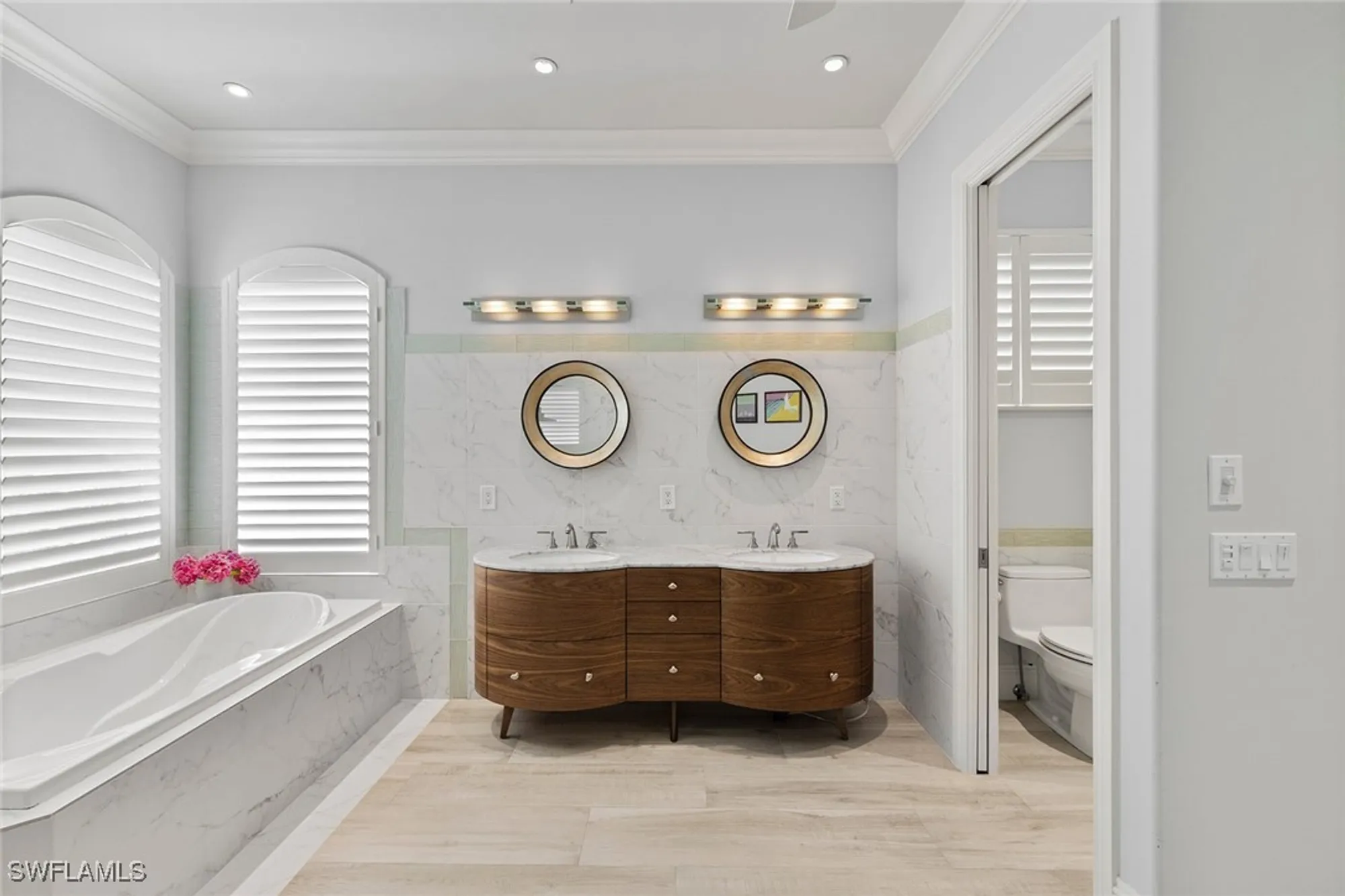 Property Slideshow image 23 of 48 | 7627 palmer ct, Naples, FL, 34113