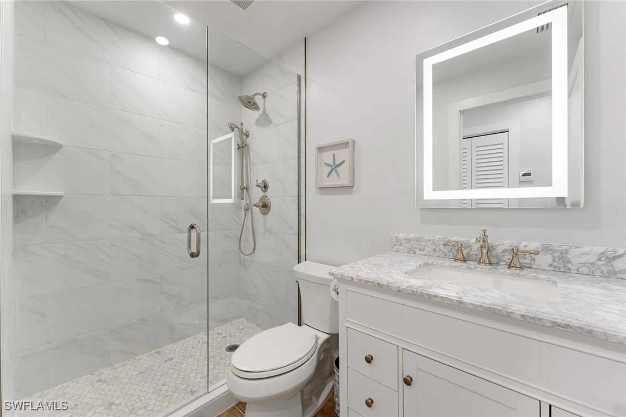 Property Slideshow image 24 of 37 | 2100 gulf shore blvd 107, Naples, FL, 34102