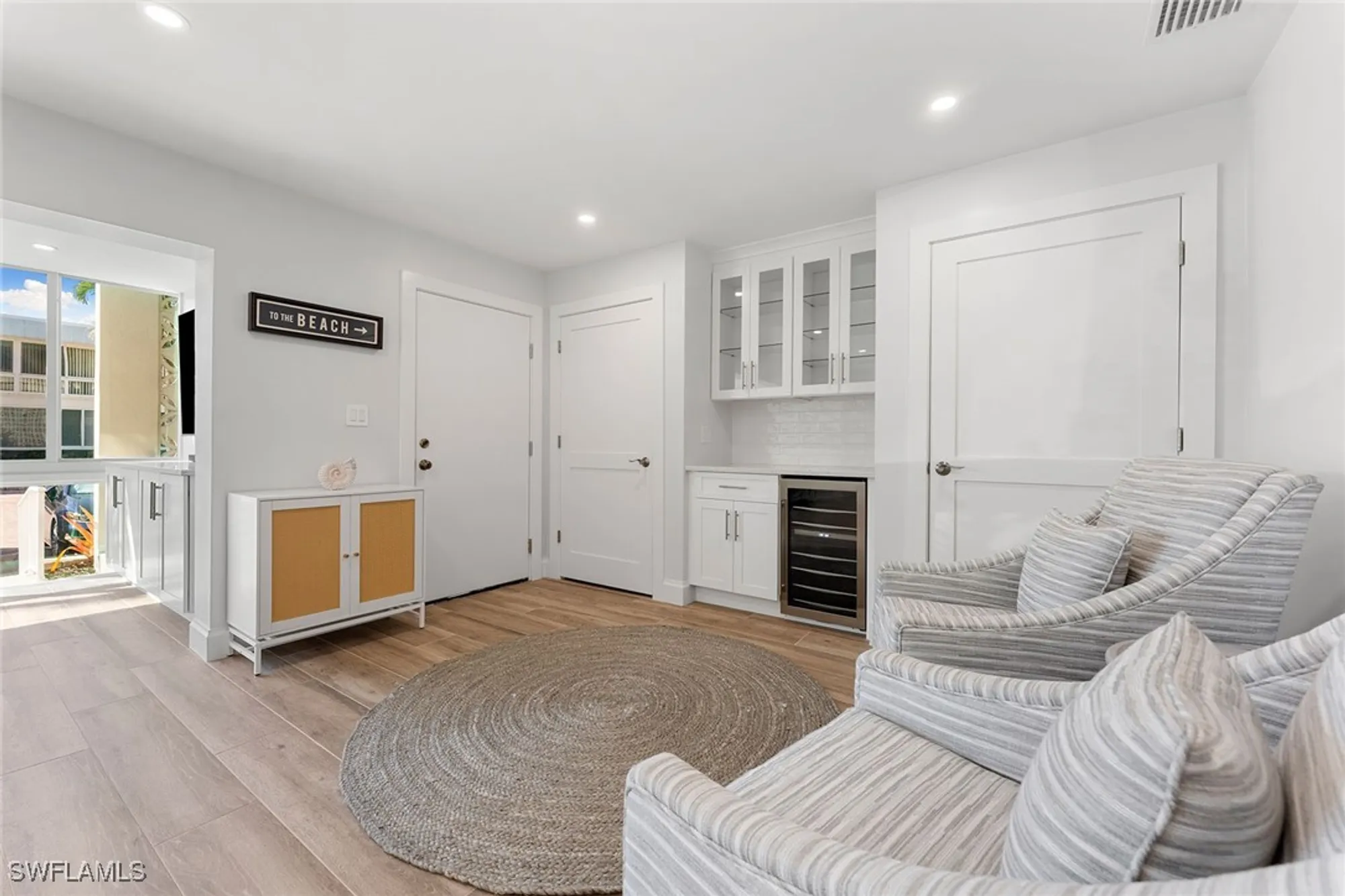 Property Slideshow image 21 of 37 | 2100 gulf shore blvd 107, Naples, FL, 34102