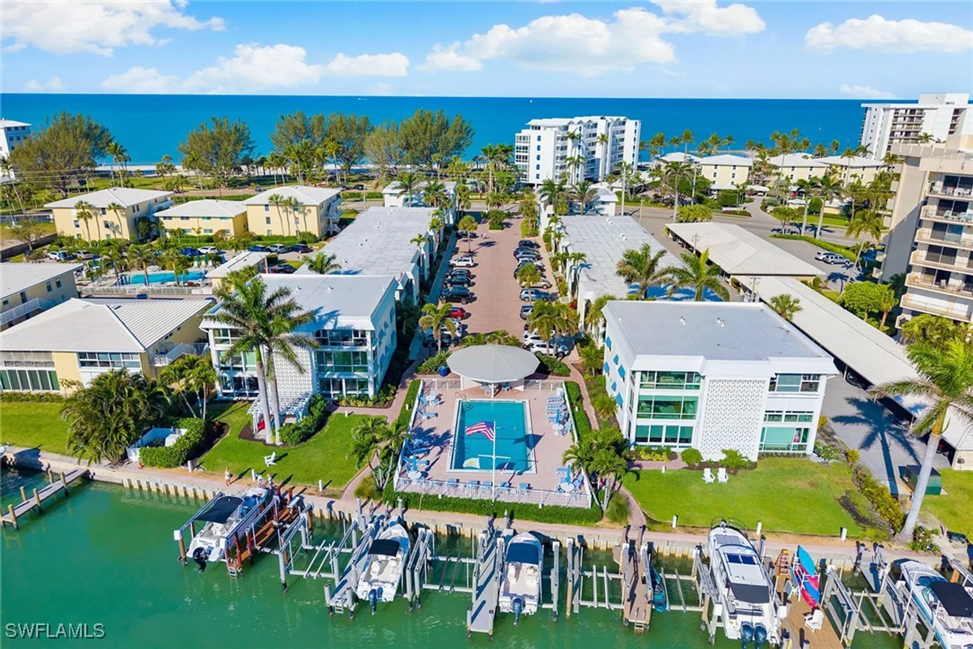 Property Slideshow image 4 of 37 | 2100 gulf shore blvd 107, Naples, FL, 34102