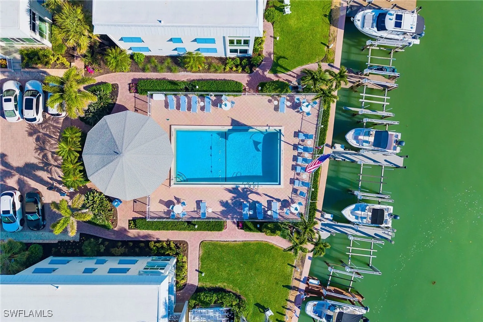 Property Slideshow image 5 of 37 | 2100 gulf shore blvd 107, Naples, FL, 34102