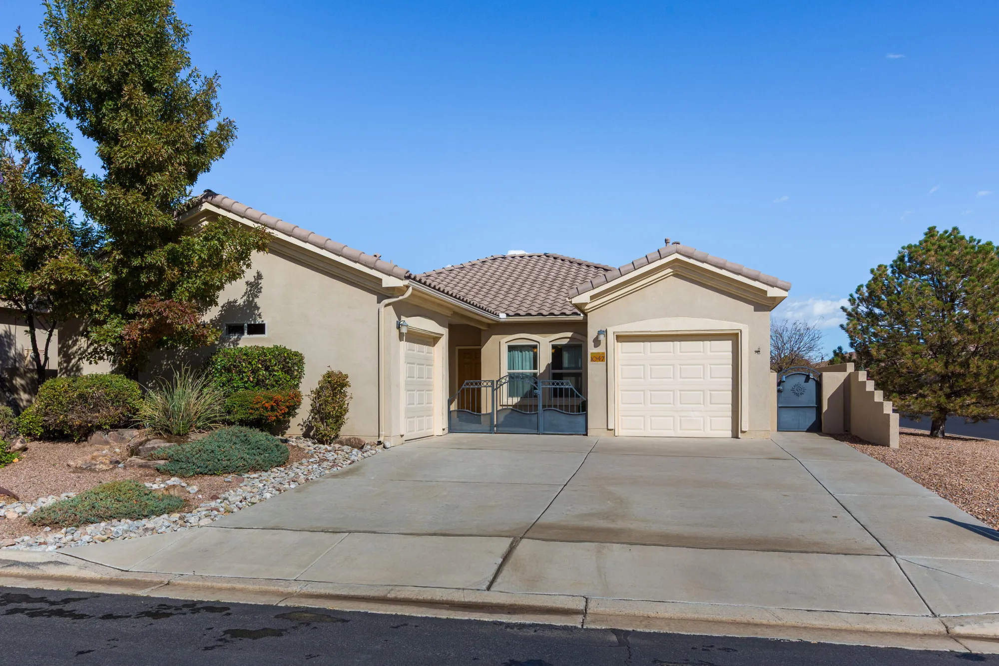 Property Slideshow image 1 of 33 | 1047 prairie zinnia dr, Bernalillo, NM, 87004