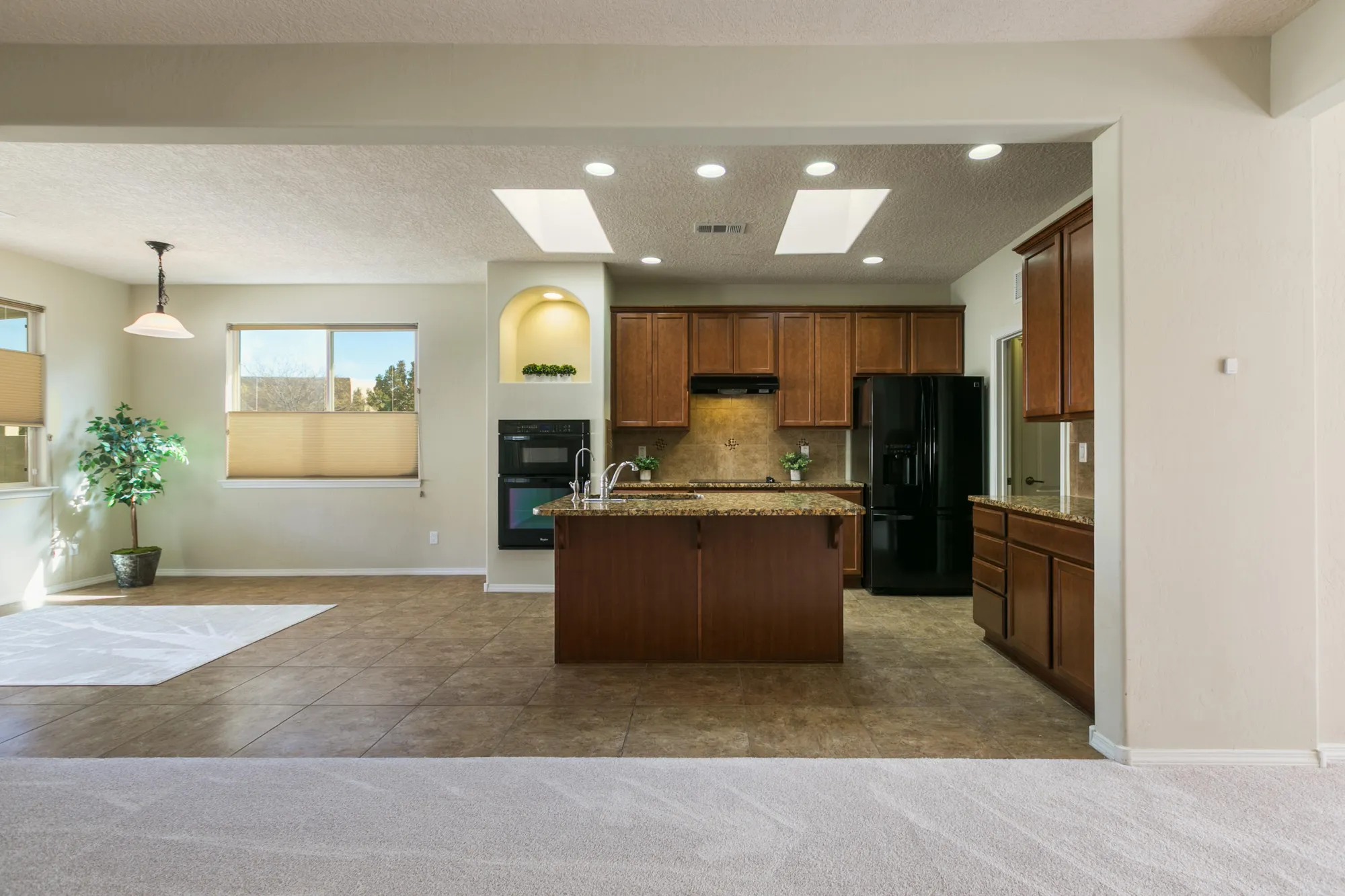 Property Slideshow image 10 of 33 | 1047 prairie zinnia dr, Bernalillo, NM, 87004