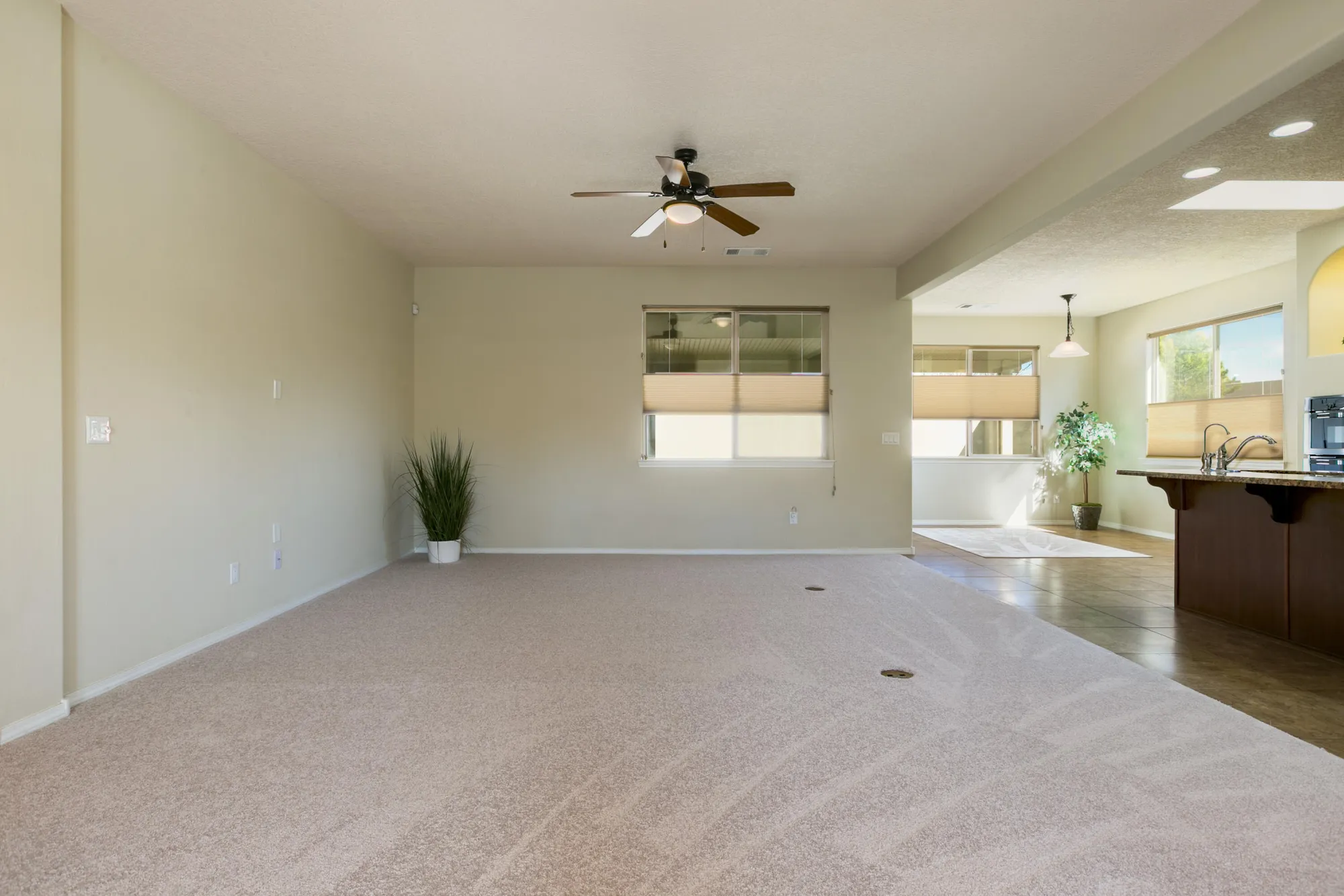 Property Slideshow image 5 of 33 | 1047 prairie zinnia dr, Bernalillo, NM, 87004