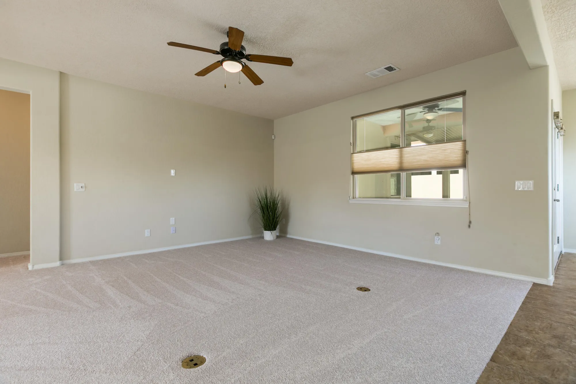 Property Slideshow image 6 of 33 | 1047 prairie zinnia dr, Bernalillo, NM, 87004