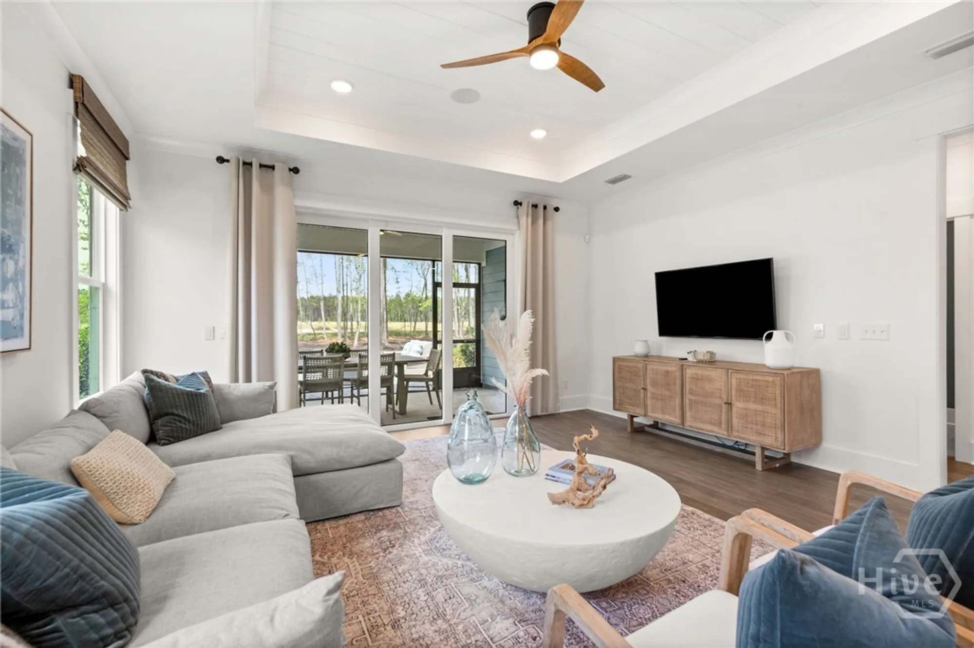 Property Slideshow image 12 of 51 | 323 birch dr, Richmond Hill, GA, 31324