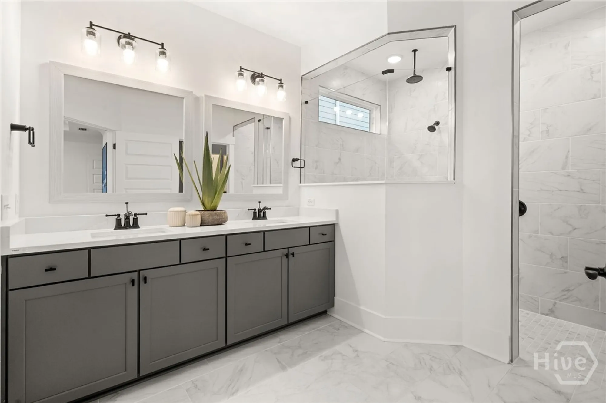 Property Slideshow image 27 of 51 | 323 birch dr, Richmond Hill, GA, 31324