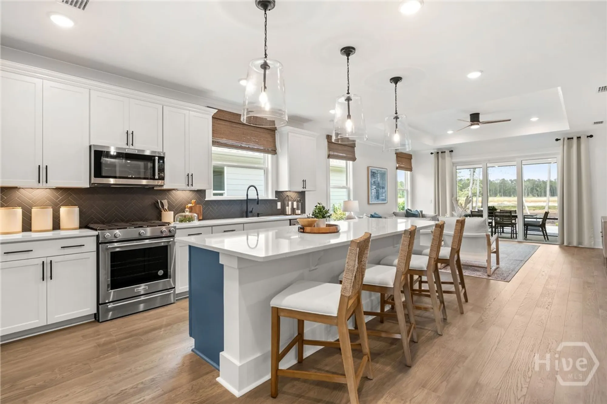 Property Slideshow image 5 of 51 | 323 birch dr, Richmond Hill, GA, 31324