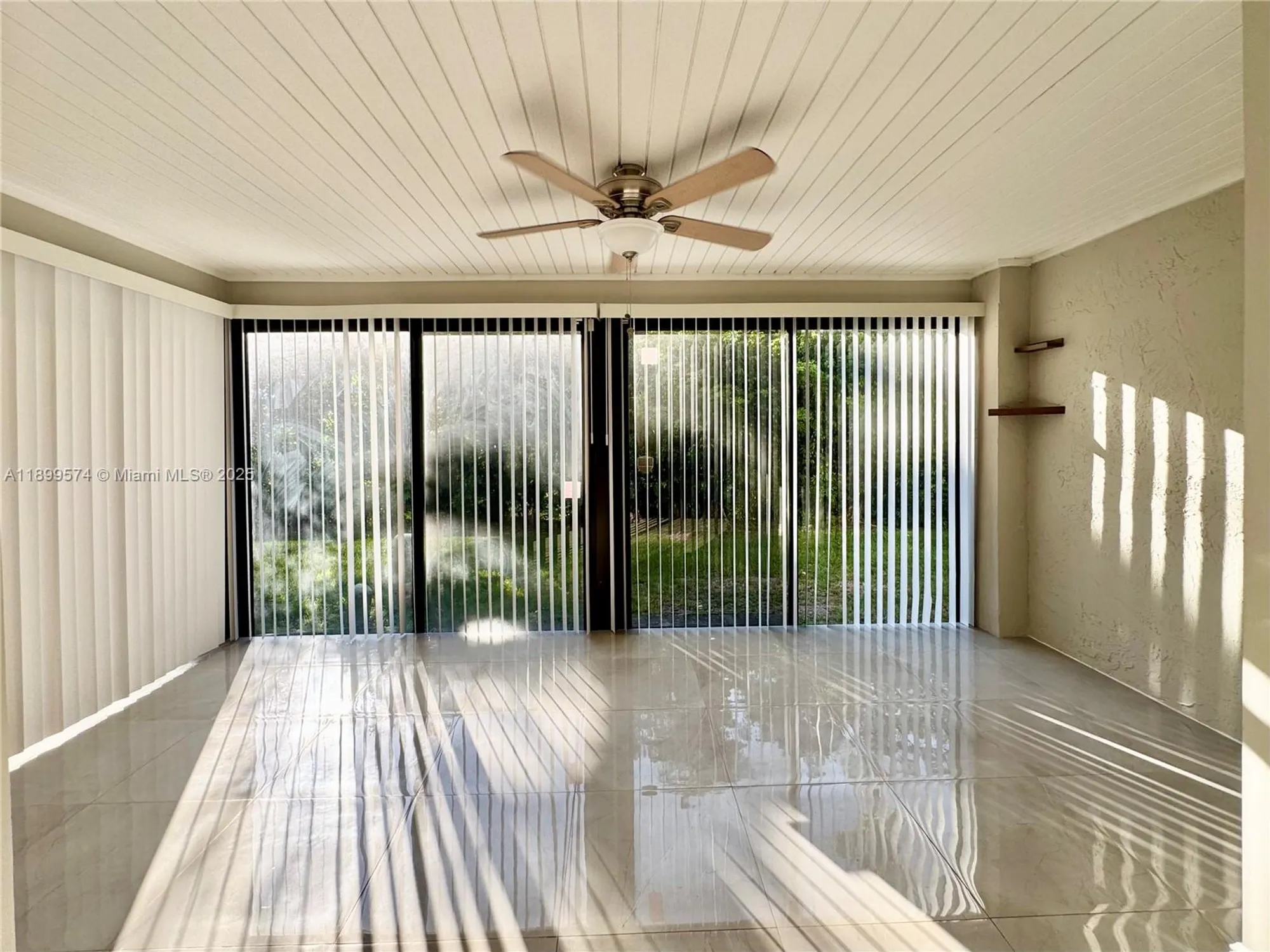 Property Slideshow image 12 of 26 | 21643 cypress rd apt 14d, Boca Raton, FL, 33433