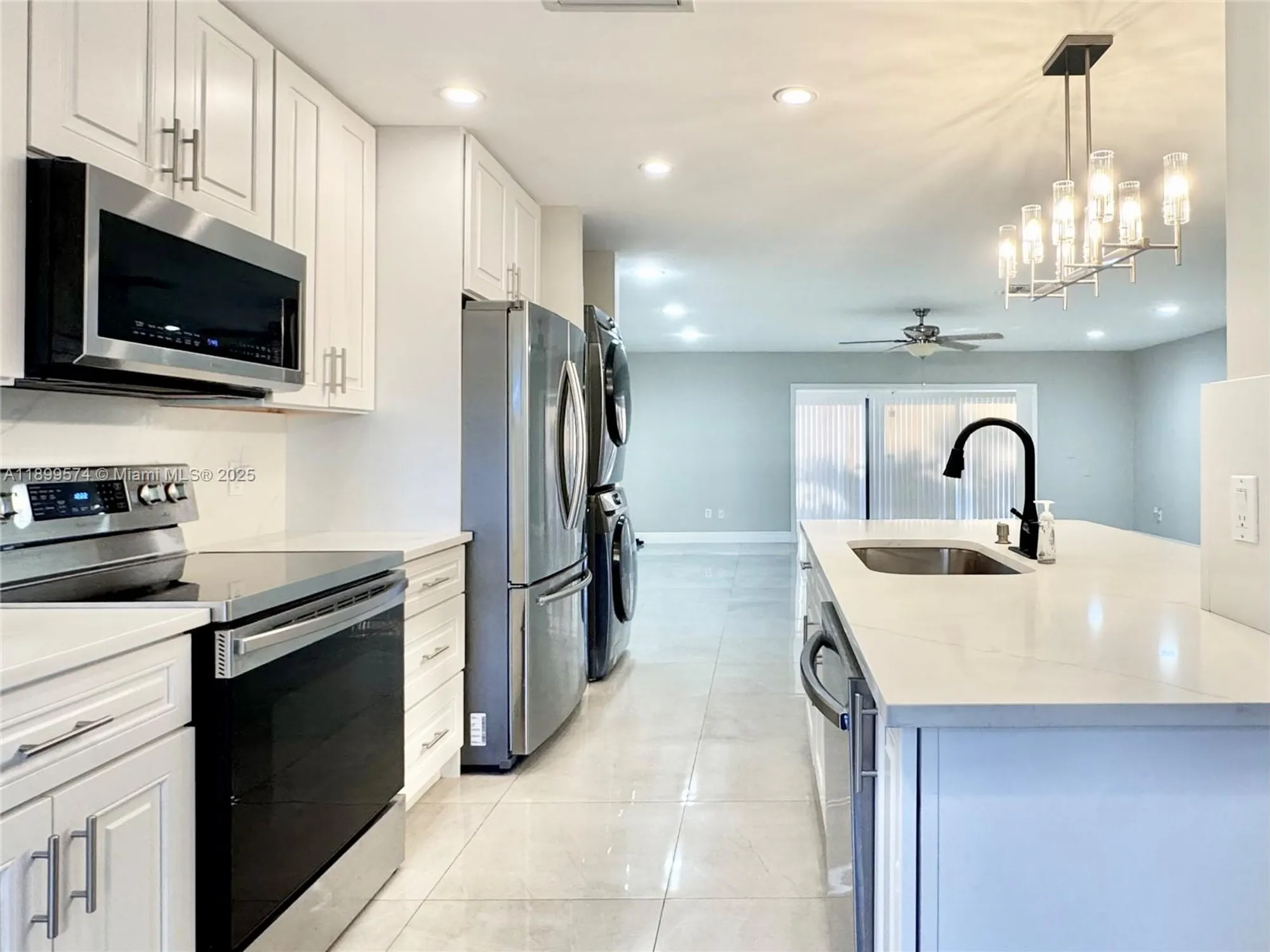 Property Slideshow image 4 of 26 | 21643 cypress rd apt 14d, Boca Raton, FL, 33433