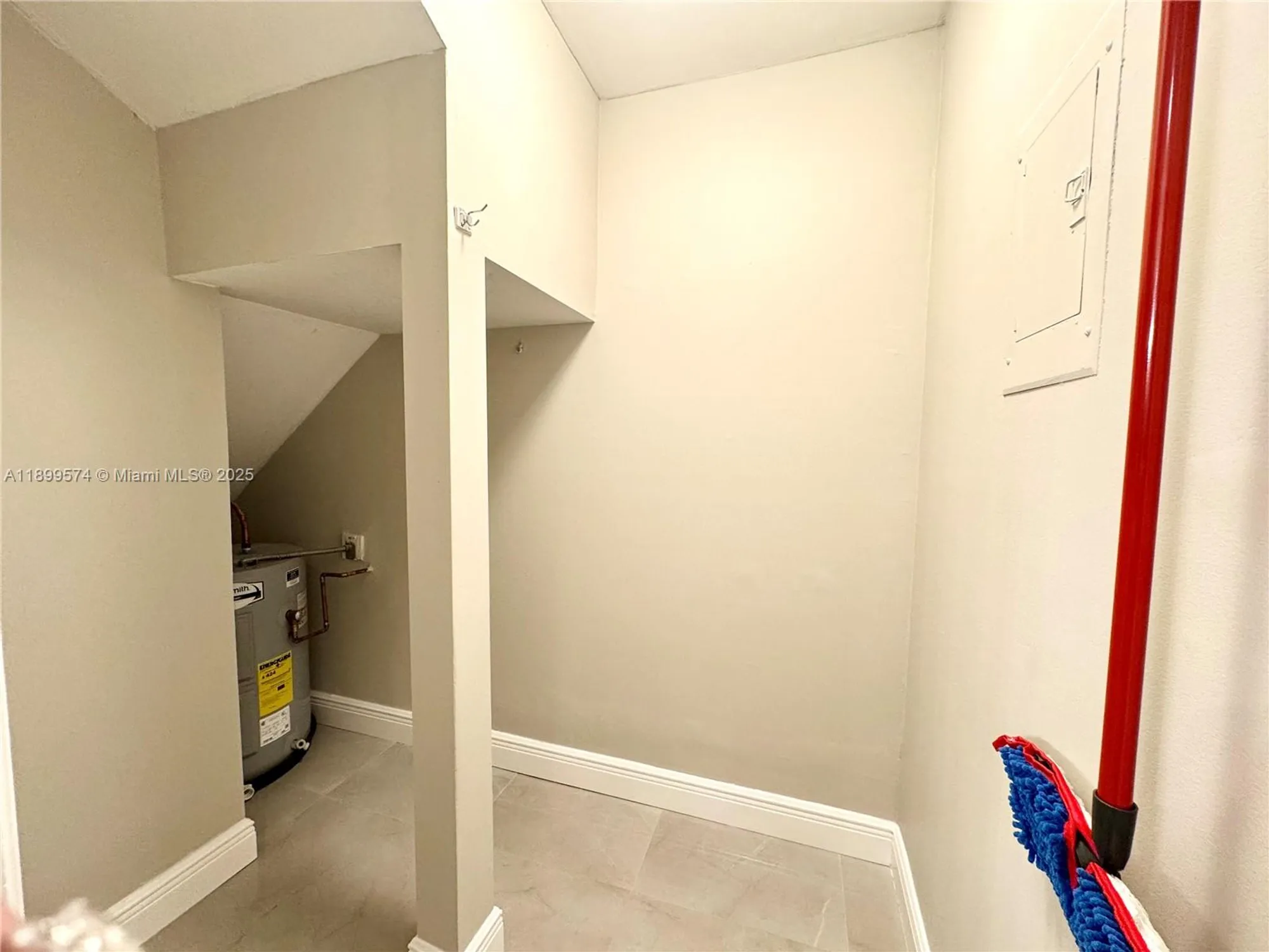 Property Slideshow image 8 of 26 | 21643 cypress rd apt 14d, Boca Raton, FL, 33433