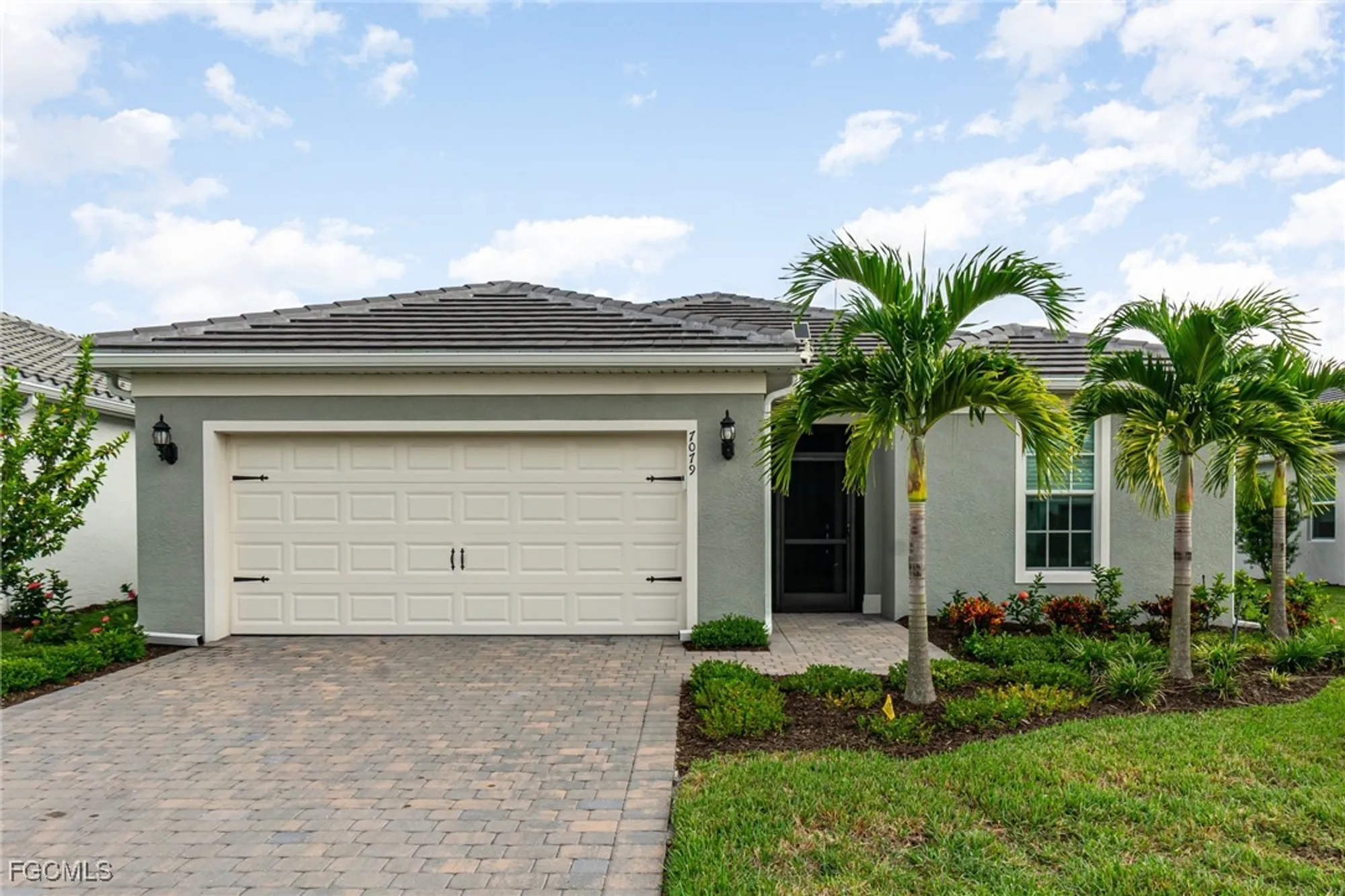 Property Slideshow image 6 of 42 | 7079 chapel creek ln, North Fort Myers, FL, 33917