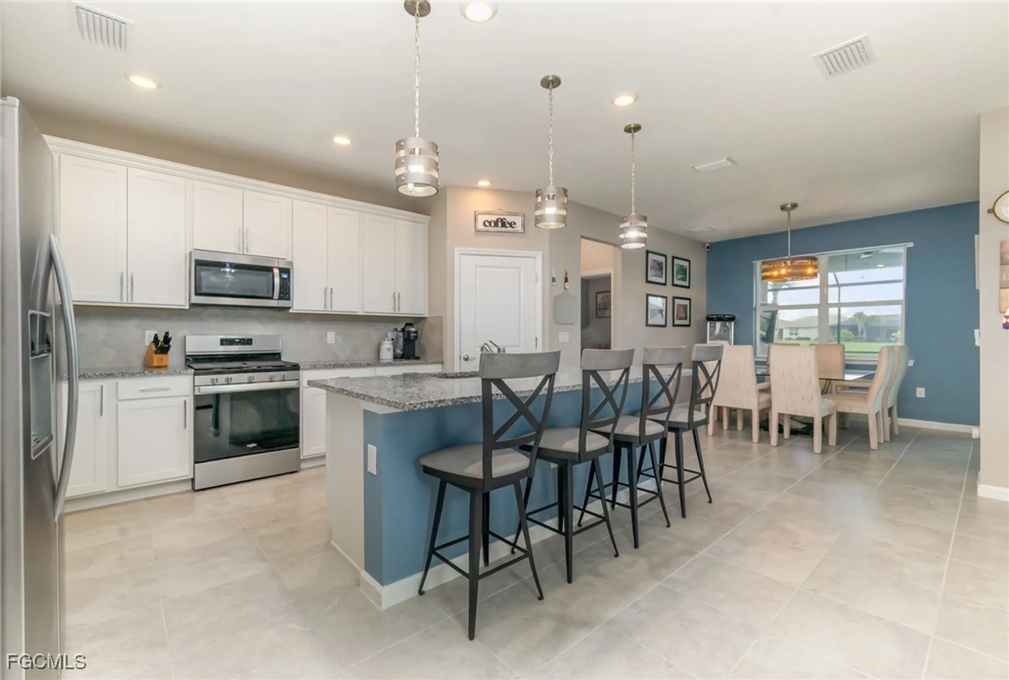 Property Slideshow image 7 of 42 | 7079 chapel creek ln, North Fort Myers, FL, 33917