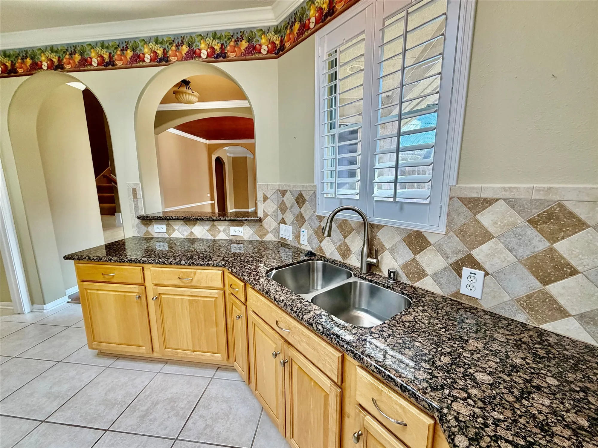Property Slideshow image 17 of 33 | 1407 capri place ln, Pearland, TX, 77581
