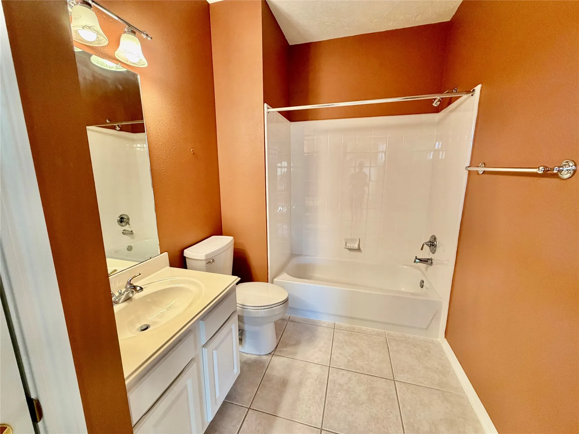 Property Slideshow image 27 of 33 | 1407 capri place ln, Pearland, TX, 77581