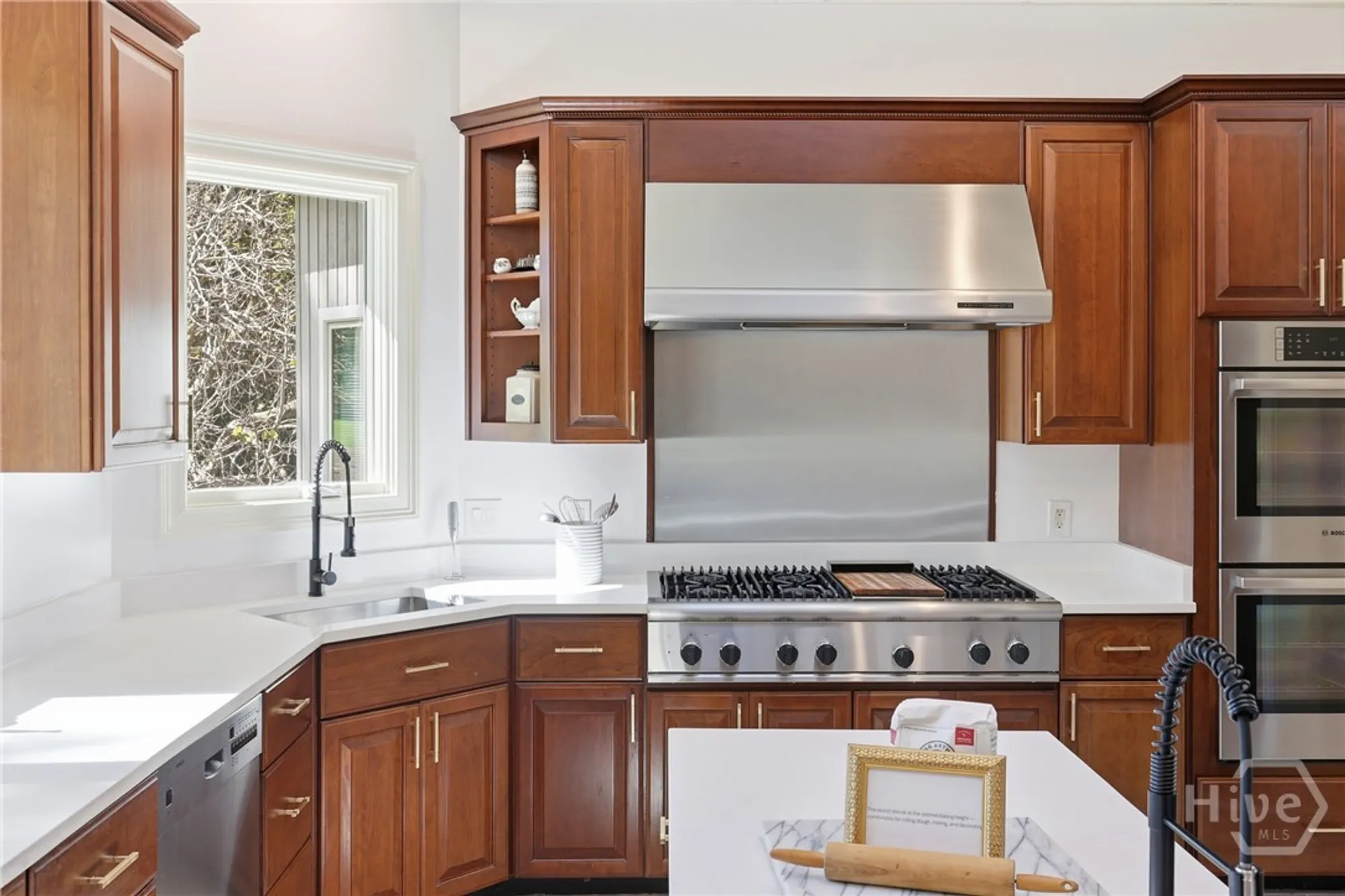 Property Slideshow image 13 of 32 | 7 springpine ln, Savannah, GA, 31411