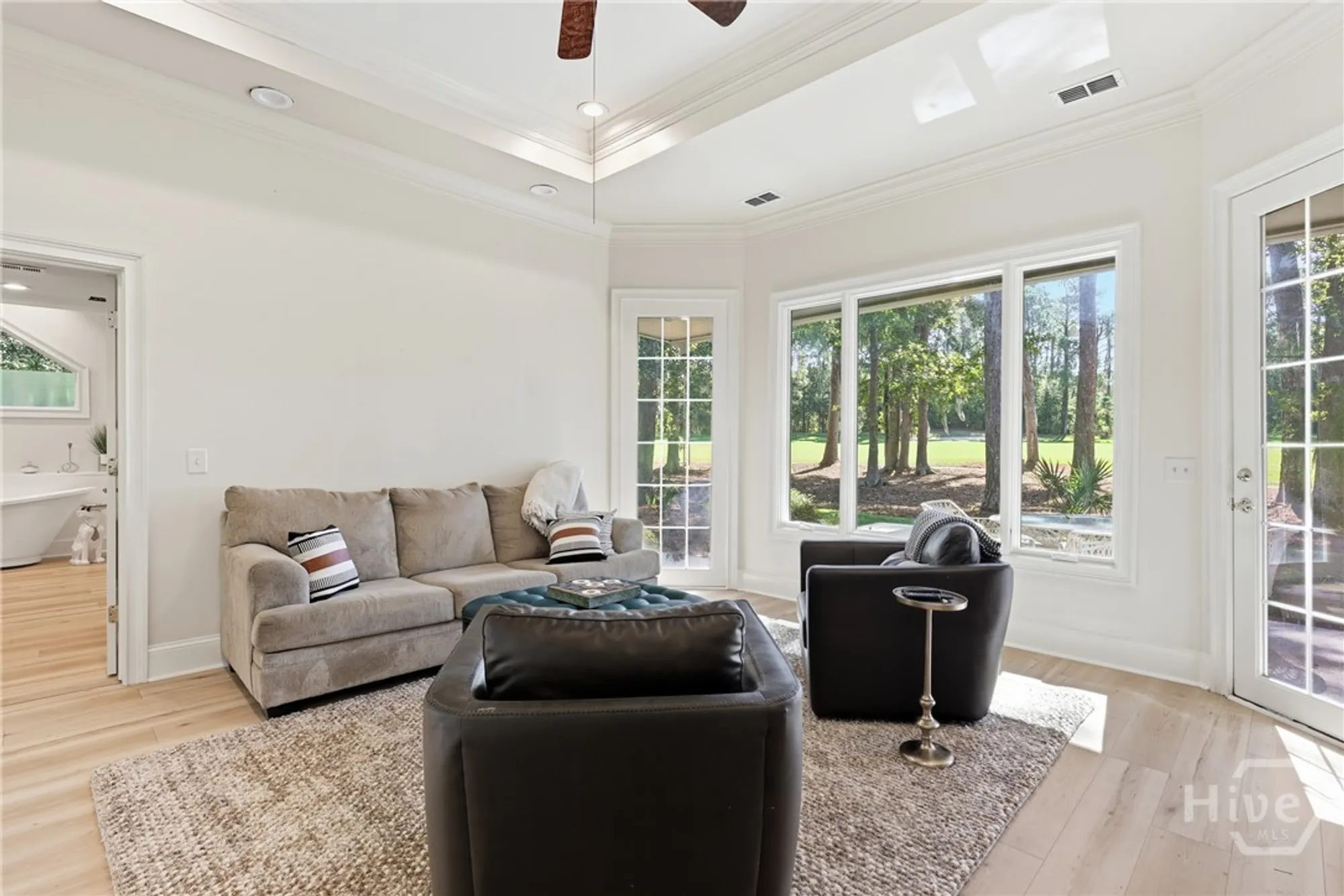 Property Slideshow image 21 of 32 | 7 springpine ln, Savannah, GA, 31411